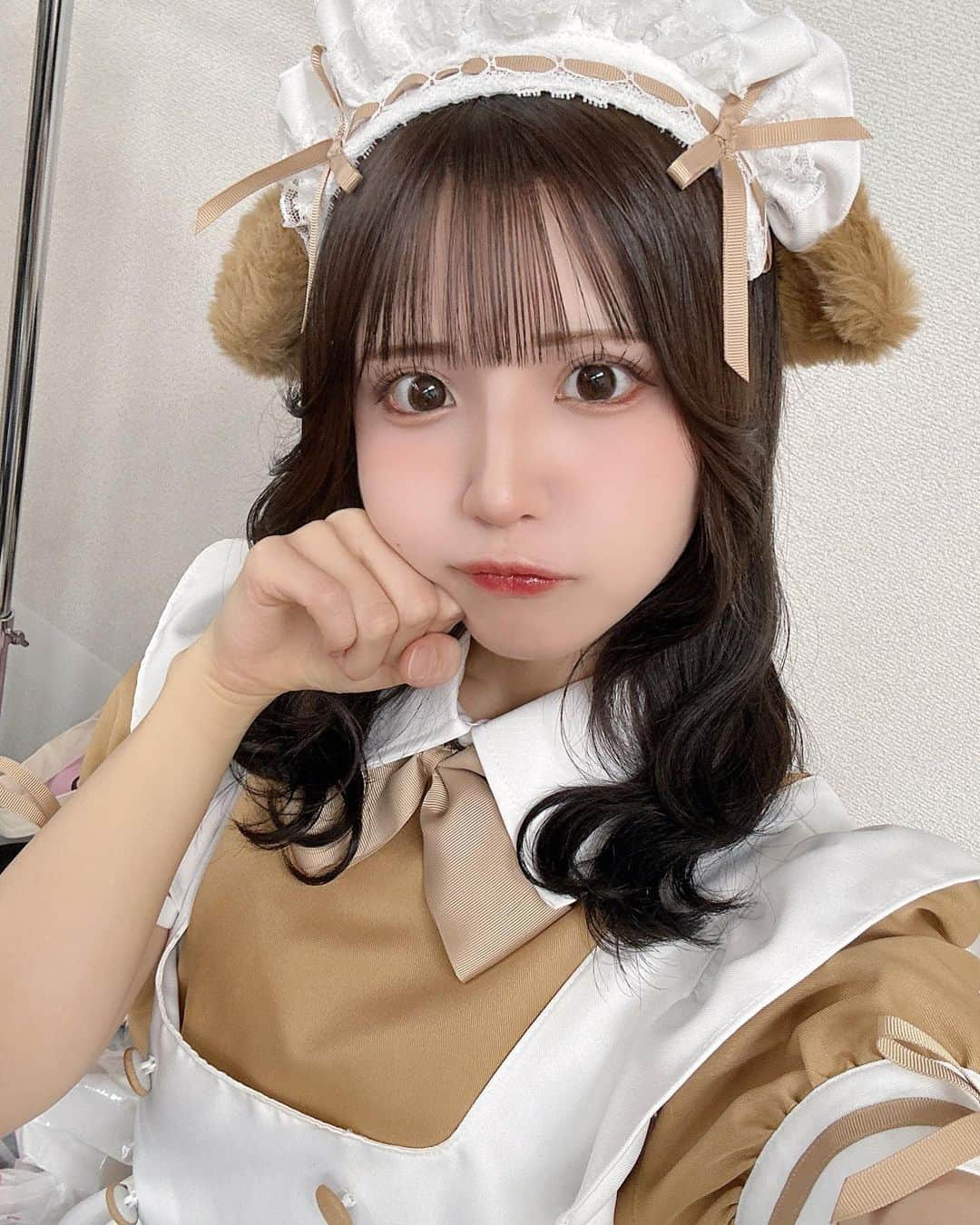 りこたにえんのインスタグラム：「りこわんこだよ？ たくさんかまってね🐶🩷  髪色更新してきました〜♡ひろとさんいつもありがとうございます🐕 @hiroto_0204」