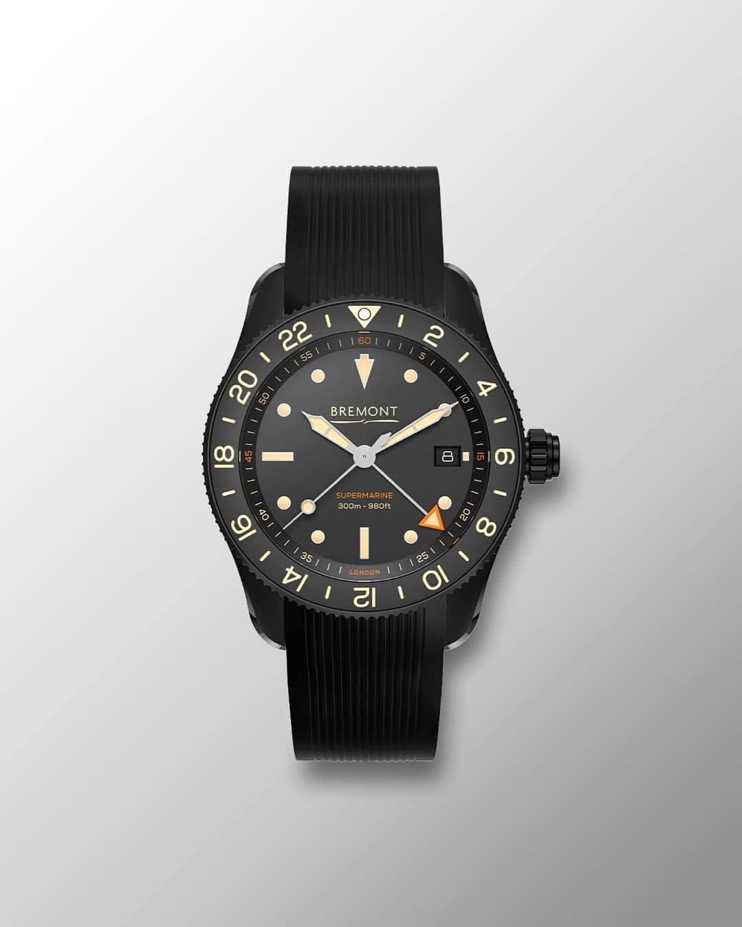 ブレモンのインスタグラム：「The NEW S302 Jet, designed for life above and below the waves.  Swipe for strap options, which would you choose? - Black integrated rubber strap with pin buckle clasp. - Black vintage leather strap with pin buckle clasp.  Head to the Link-in-Bio to choose yours.  #Bremont #watches #bremontwatches #bremontsupermarine #watchstyle #vintage #toolwatches #lume #divewatch #vintagewatch」