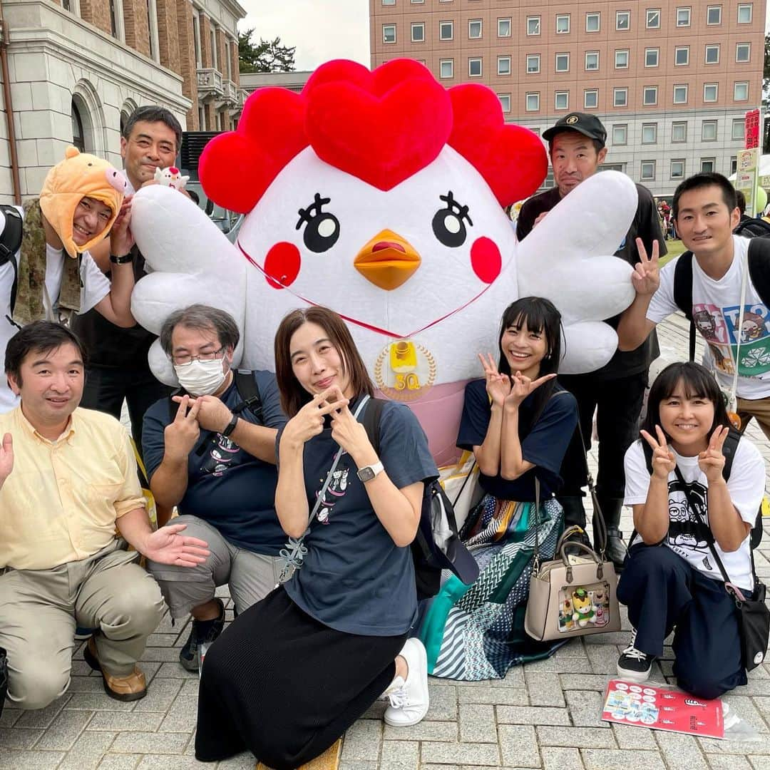 寺嶋由芙さんのインスタグラム写真 - (寺嶋由芙Instagram)「【スーパーマーケットとりせん　ママりん】 ・ スーパーとりせんのゆるキャラさんはファミリーで活動されてます(ﾟωﾟ)「ハートりん」ちゃんを中心にご家族でご活躍なのですが、こちらはお母様のママりん(ﾟωﾟ)エプロンとパーマが素敵です(ﾟωﾟ) ・ #ご当地キャラカーニバル #ぐんま #ぐんまちゃん #ぐんまちゃん30周年 #ゆるキャラ #ご当地キャラ #アイドル #yuruchara #idol #japaneseidol #とりせん #ハートりん #ママりん」11月18日 20時02分 - yufu_terashima