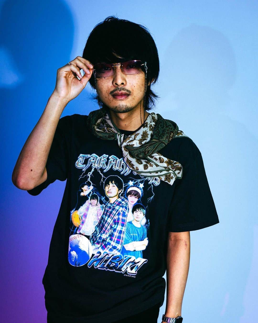 高橋響のインスタグラム：「𝘮𝘰𝘯𝘦𝘭𝘭  《TAKAHASHI HIBIKI Tee Ⅱ》をKUDAN @kudan_jp よりリリースします。  Price：6,500JPY ※予約期間 11月19日(日)-11月26日(日) Size：M,L,XL,XXL ※ニシマケイ(170cm)XL着用、高橋響(172cm)L着用  HIPHOP Teeを想起させるプリントにヴィンテージ加工を施しました。ボディにも拘った至高の1枚。ぜひ、この機会に…！ ※購入URLはストーリーズをご確認下さい  Design：Hibiki Takahashi @monell_0512  Photo：Yu Hashimoto @yuhashimoto_713   Visual Photo：Takanobu Souma @takanobusouma  Model：Kei Nishima @keinishima ,Hibiki Takahashi」