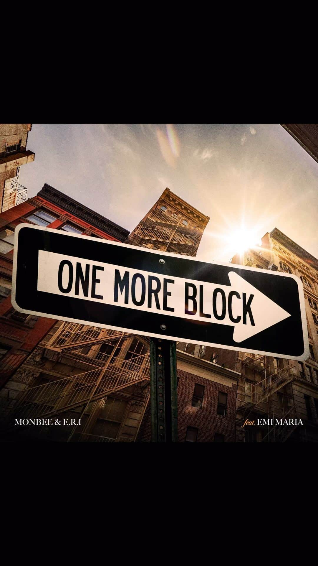 EMI MARIAのインスタグラム：「11.24.Fri  Monbee & E.R.I - One More Block (feat. EMI MARIA)  E.R.I×Monbeeタッグの新曲『One More Block』に参加させていただきました！ とりあえず書きたい事たくさんあるけど、長く歌ってきた私の経験で思うのですが、たまーに予想もしていないような化学反応が起こる曲があるんだよね✨😳なんなんだこれは・・・！っていうのが。 E.R.Iちゃんの声とリリックセンスが本当に良いのです😌💕そして今乗りに乗ってるモンビーさんのエモーショナルなトラックが私たちのストーリーをよりリアルに感じさせてくれるので私も心地よくお二人の流れに身を任せて歌えました。ラブソングなのに、何か大きな流れを感じるそんな曲です🏘👽🌍おたのしみに！！  Artwork : NONKEY  Mastering : Hiroshi Shiota  Recording : Katsumi Suyama   #comingsoon #newmusic #monbee #emimaria #e_r_i」