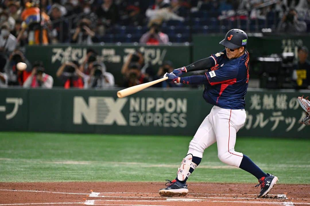 侍ジャパンさんのインスタグラム写真 - (侍ジャパンInstagram)「18日、「カーネクスト アジアプロ野球チャンピオンシップ2023」の3日目が行われ、侍ジャパンはオーストラリアと対戦。早川隆久の5回完全投球や藤原恭大の3安打などで10対0の8回コールド勝ちを収め、明日の決勝戦に弾みをつけました。  https://www.japan-baseball.jp/jp/news/press/20231118_2.html  #侍ジャパン #アジチャン #早川隆久 #小園海斗 #古賀悠斗 #万波中正 #吉村貢司郎 #藤原恭大 #石橋康太 #佐藤隼輔 #野村佑希 #清水達也」11月18日 20時37分 - samuraijapan_official