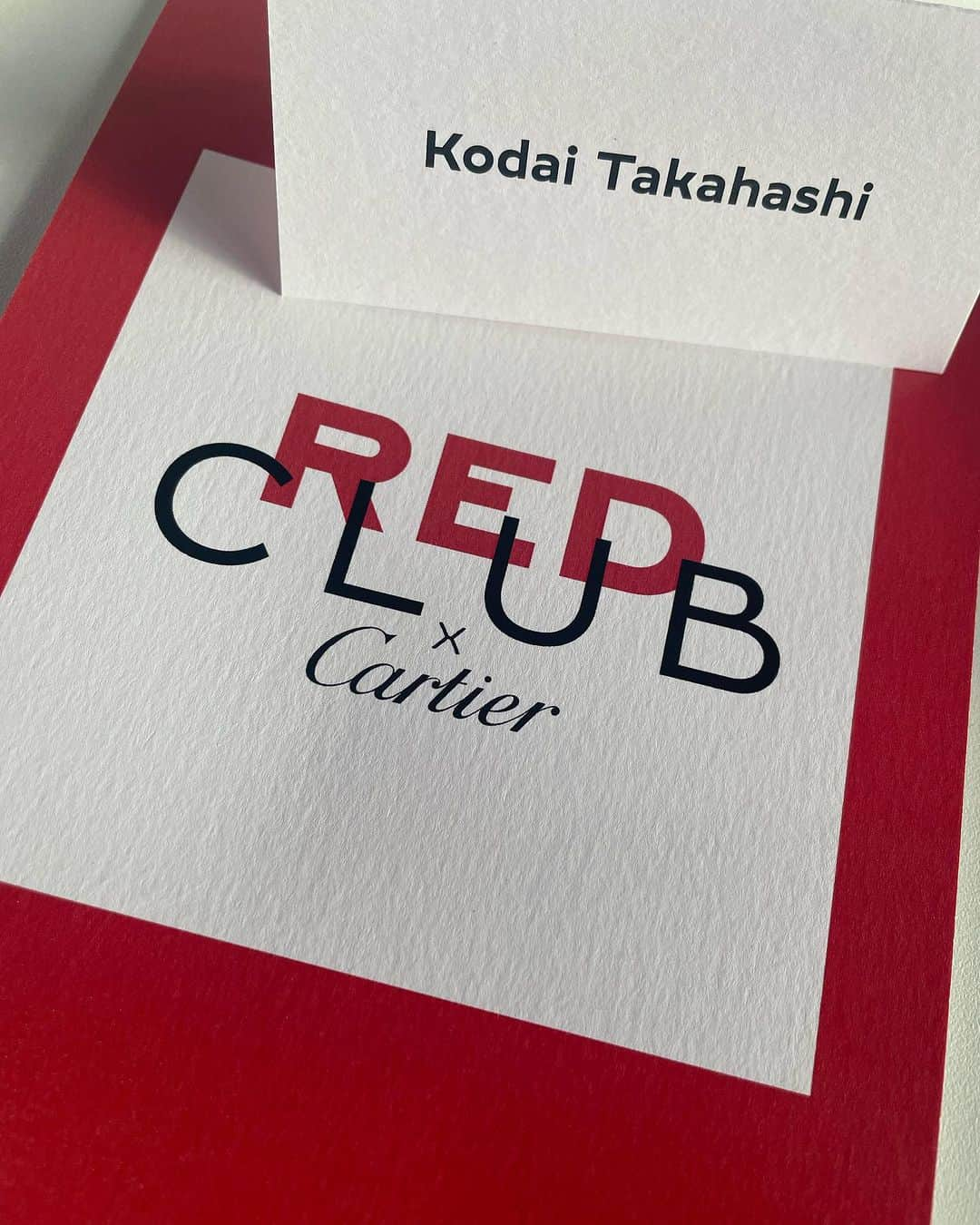 髙橋航大さんのインスタグラム写真 - (髙橋航大Instagram)「・ RED CLUB × Cartier のグローバルアワードである、Young Leader Award 2024にご招待頂き参加してきました。 ⁡ 「どんな社会課題に向き合いたいか」 「どのスケールを目指しているか」 「どうして君がやるのか」 ⁡ そんな問いはきっと全ての起業家が向き合う最初の問いであり、そこに共感して役職員が集まり一緒に夢を追える。僕はそんなスタートアップ界隈が好きだし、様々な起業家と出会う中で旗を掲げて進んでいる起業家は皆んな本当にカッコいいなと心底感じています。 ⁡ と同時にグローバルな起業家の数は日本の課題のひとつです。そこにテコ入れをするCartier Japanさんのこういった活動ももっと広まってほしい💎(YLAは毎年日本や世界各国で実施されています。気になる方は是非チェックしてしてみて下さい。) ⁡ 昨年、美紀さん(@mikiozaki_ )や黄さん(@haohaohaokun )も参加されていて気になっていたので、参加できてとても光栄でした。 お互いにただの大学生の時に知り合った後輩も、今ではweb3領域で数百億円単位の資金調達をしていたり、人材領域で大活躍している知るカフェの先輩にもお会いできたりと本当に濃い1日。 ⁡ グローバルには高い志を持ったとてつもない起業家がウジャウジャいるのだなという事に気づかされ、改めて自分の志を見つめ直して再スタートしないといけないなと思わされる1日でした。 ⁡ 全起業家、リスペクト。 ⁡ #Cartier #REDCLUB #カルティエ #東京タワー #TokyoTower #スタートアップ #startup #グローバル #Global」11月18日 20時38分 - kodai_takahashi._