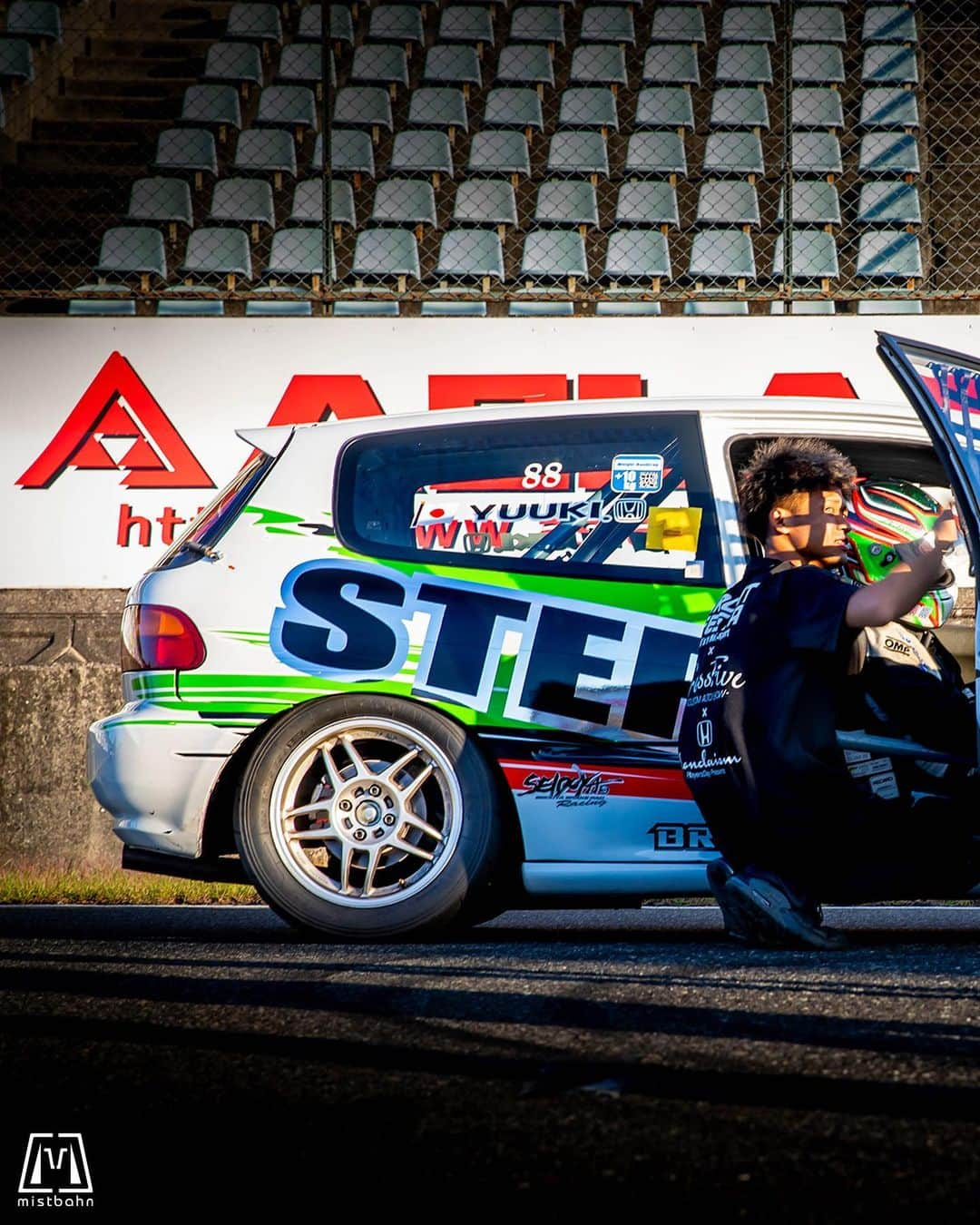 mistbahnさんのインスタグラム写真 - (mistbahnInstagram)「_ STEP UP EG6 Honda CIVIC SiR _ 🚗: @stepup8888 📷: @mistbahn _ Shot on Oct-15 2023 🏁 "Circuit Festa ( @circuit_festa_west_japan )" "HONDA ONE MAKE RACE". Central Circuit (Hyogo Japan) _ JP) 2023年10月15日、セントラルサーキットで開催された「サーキットフェスタ ( @circuit_festa_west_japan )」内の「ホンダ・ワンメイク・レース」で撮影。 _ #circuitfesta #circuitfesta2023 #サーキットフェスタ #サーキットフェスタ2023 #hondaonemakerace #ホンダワンメイク #ホンダワンメイクレース #centralcircuit #セントラルサーキット #ffchallenge #ffチャレンジ #ffチャレンジ2023 #ffc #stepup #stepupracing #civic #hondacivic #ホンダシビック #シビック #eg6 #eg #egcivic #hondacivictyper #kanjo #kanjostyle #kanjoracer #kanjozoku #timeattack #timeattackjapan #hondasontrack」11月18日 20時59分 - mistbahn