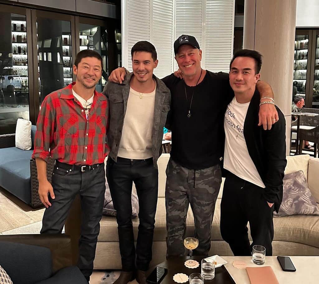 浅野忠信のインスタグラム：「MORTAL KOMBAT CHAMPIONS!」