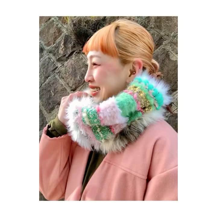 森千波のインスタグラム：「⚪︎◯ Anonyme online shop ◯⚪︎ お知らせ遅くなりましたが 先ほどスヌード４点追加しました お買い上げいただいた皆さまありがとうございました  Anonyme online shop 11/17(fri)21:00〜 11/19(sun)23:00closed」