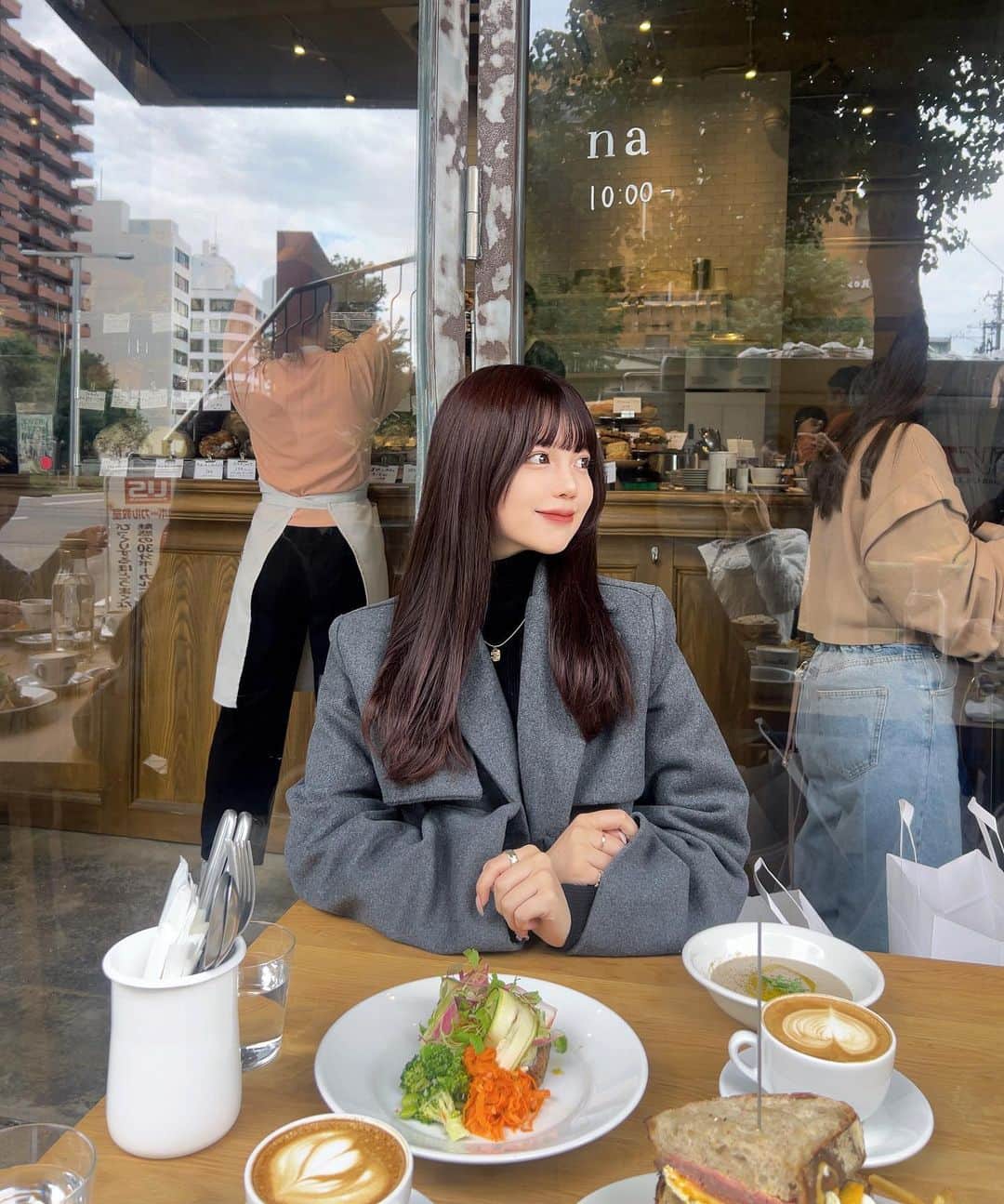 深結さんのインスタグラム写真 - (深結Instagram)「Miyu Original item  ずっと行きたかったパン屋に 11/20販売のオリジナルセットアップを着て行きました🥯  今回はgray✔︎ brownもあるんだけど、どっちのカラーも本当に好みすぎるの…  comingsoon お楽しみに♡  #rili_shopping」11月18日 21時26分 - __ange02