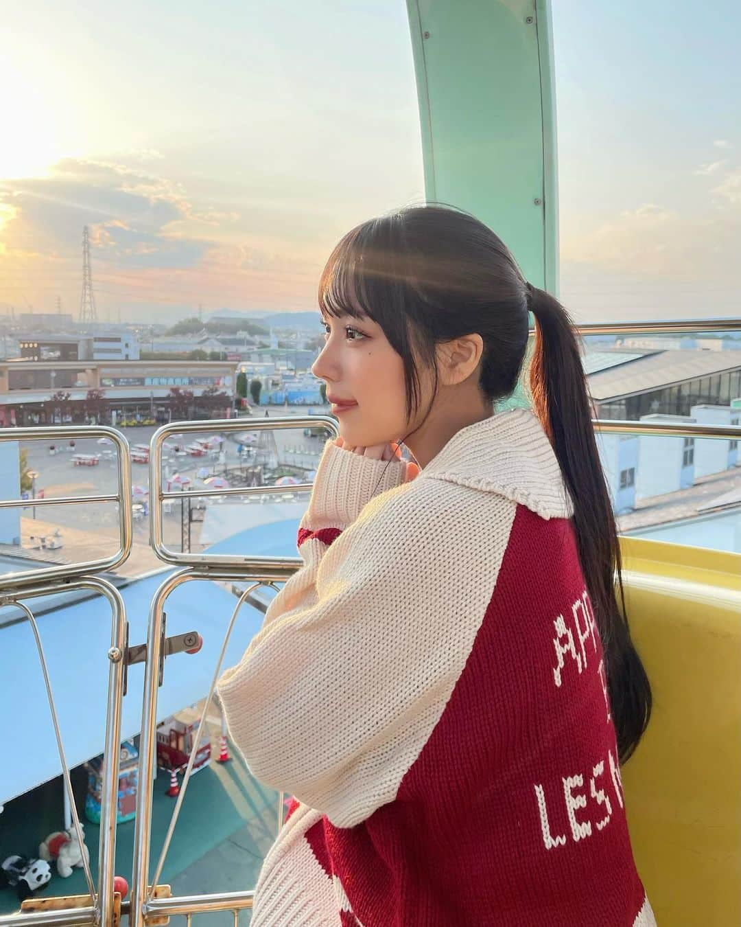 桃木兎羽のインスタグラム：「🎡🫧✨ ・ ・ 思い出たくさん🌟 これからも色んな所に行って色んなものを見たいんだ〜🎶」