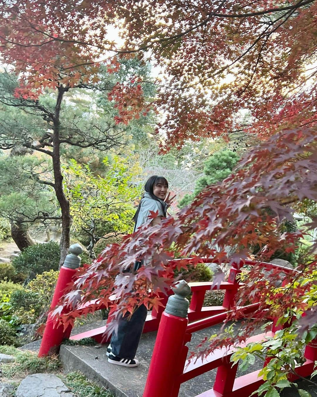 段原瑠々さんのインスタグラム写真 - (段原瑠々Instagram)「🍁  仙台観光した日の写真〜☺️  明日は秋ツアー仙台公演です！ 楽しみましょ🌼    #輪王寺 #杜の市場 #牡蠣 #juicejuice #段原瑠々」11月18日 21時33分 - ruru_dambara.official