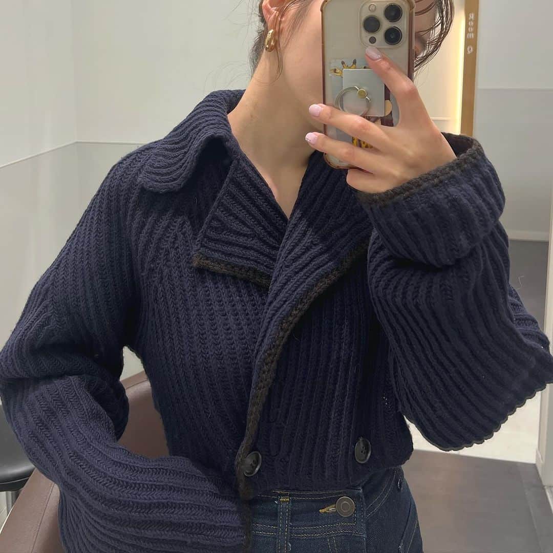 古賀美紀のインスタグラム：「@tyn.tgor  short jacket♡  セットアップでskirtも購入✨ 今日はdenimに合わせました🫶🏻」