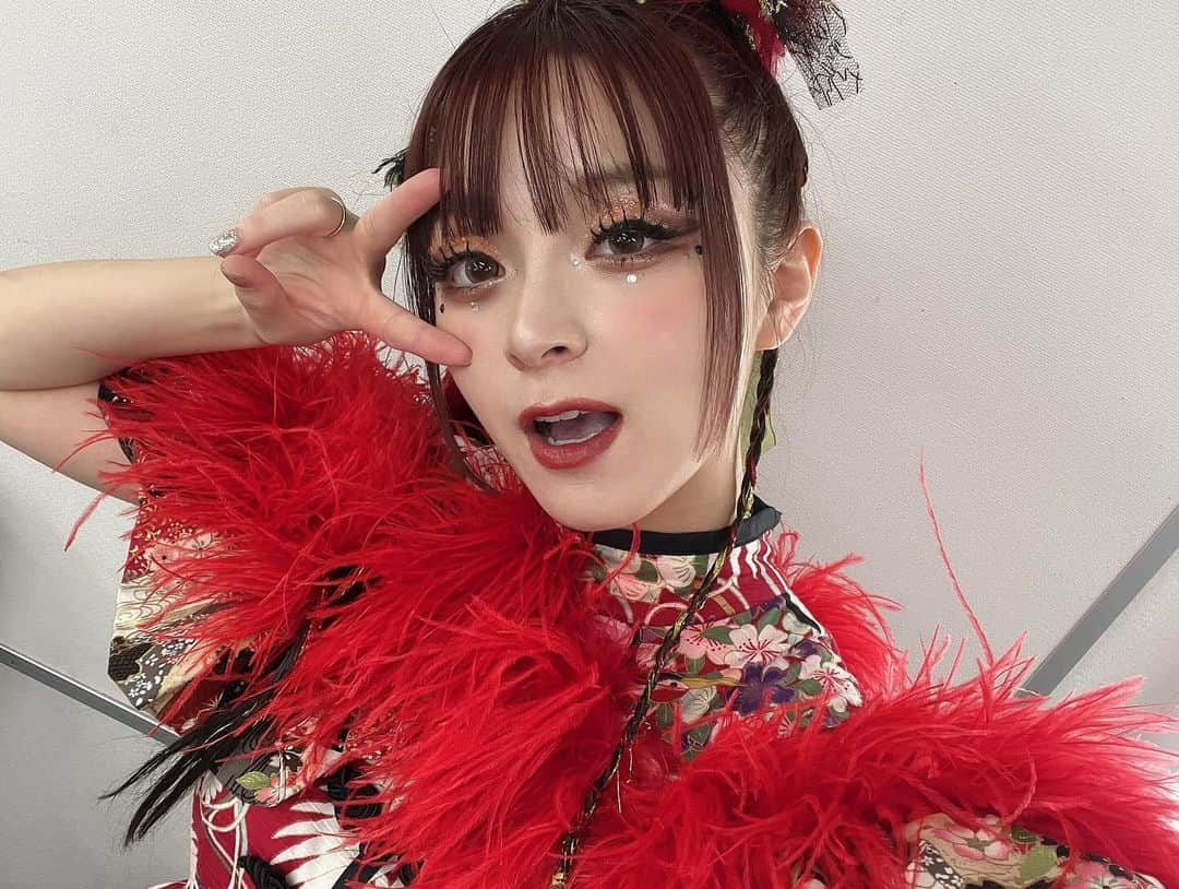 MARiAさんのインスタグラム写真 - (MARiAInstagram)「ANIMAX MUSIX2023 今年も本当にありがとうございました✨🫶🏻  お祭り騒ぎ楽しかった♡  日本のみんなとはまた１２月ワンマンでお愛しましょう♡  #GARNiDELiA #MARiA #ガルニデ　#animaxmusix #メイリア」11月18日 21時45分 - maria_grnd