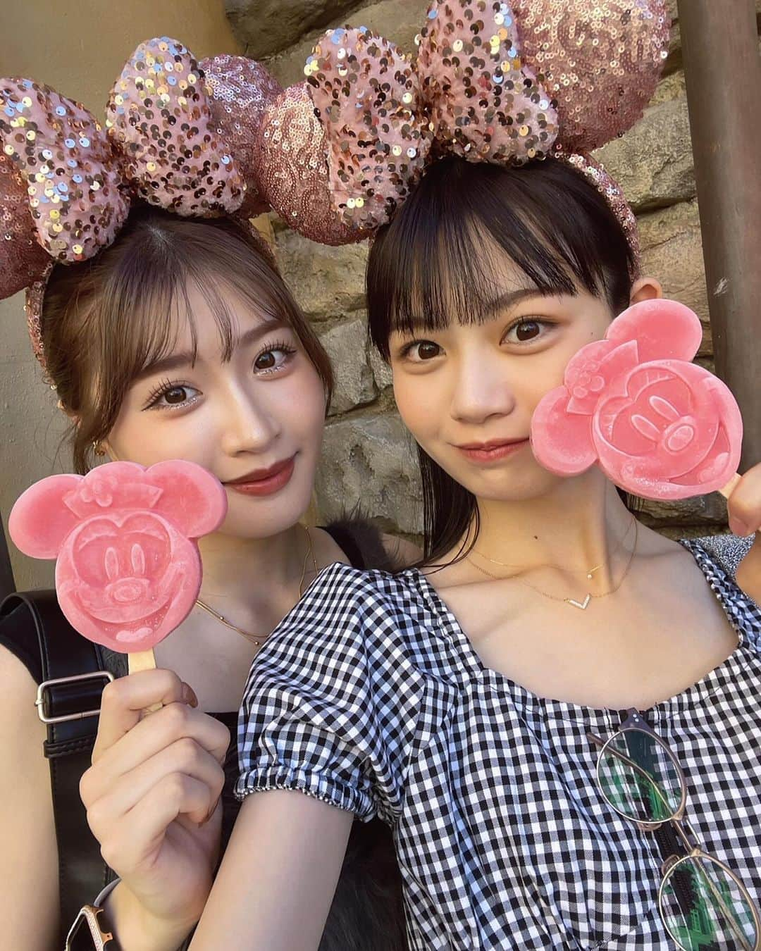 安村真奈さんのインスタグラム写真 - (安村真奈Instagram)「・  だいすきまほとの夏の思い出です🤍  ニコラ卒業しても定期的に会って仲良くできてるのほんとに幸せ！  この間もわざわさわ熊本まで会いに来てくれたんだよ〜  まほのお陰で人生一楽しい夏でした🍉」11月18日 21時56分 - yasumura_mana