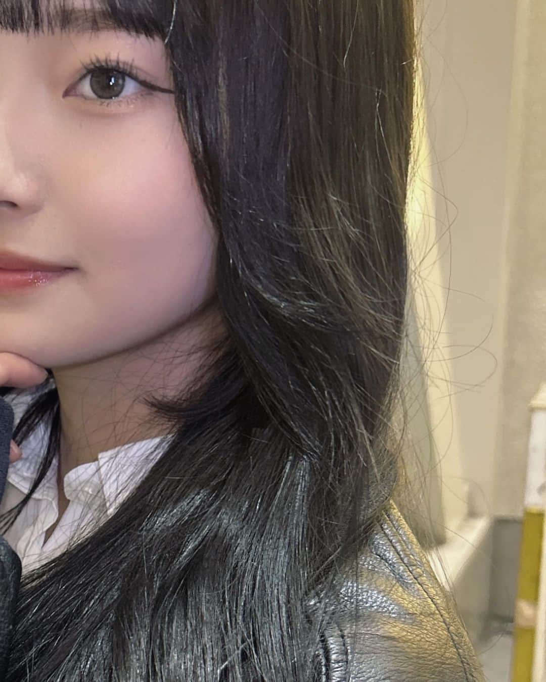 里仲菜月さんのインスタグラム写真 - (里仲菜月Instagram)「髪染めた〜どうですかー！」11月18日 22時16分 - natsuki_satonaka