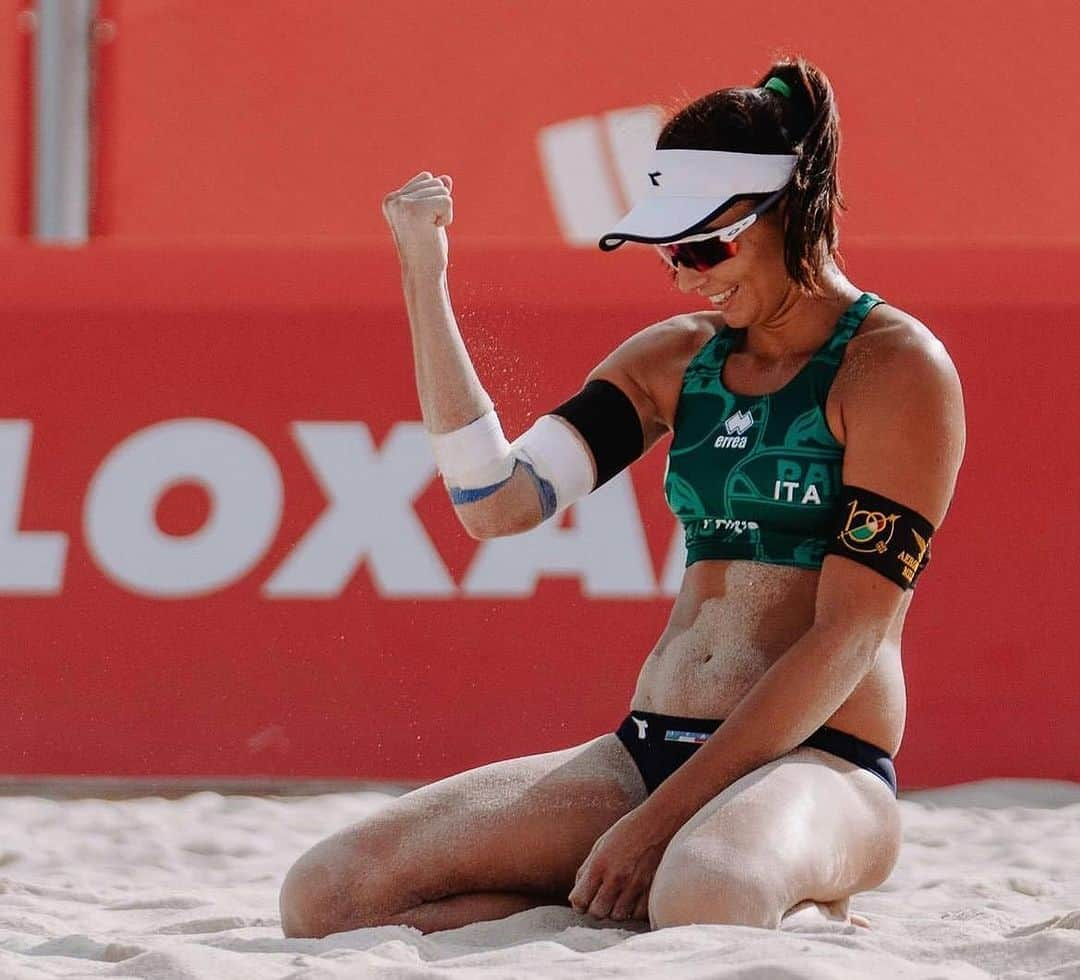 マルタ・メネゲッティさんのインスタグラム写真 - (マルタ・メネゲッティInstagram)「No place I’d rather be💓  #beabeacher #beachvolley @beachvolleyballworld」11月18日 22時25分 - marta_menegatti