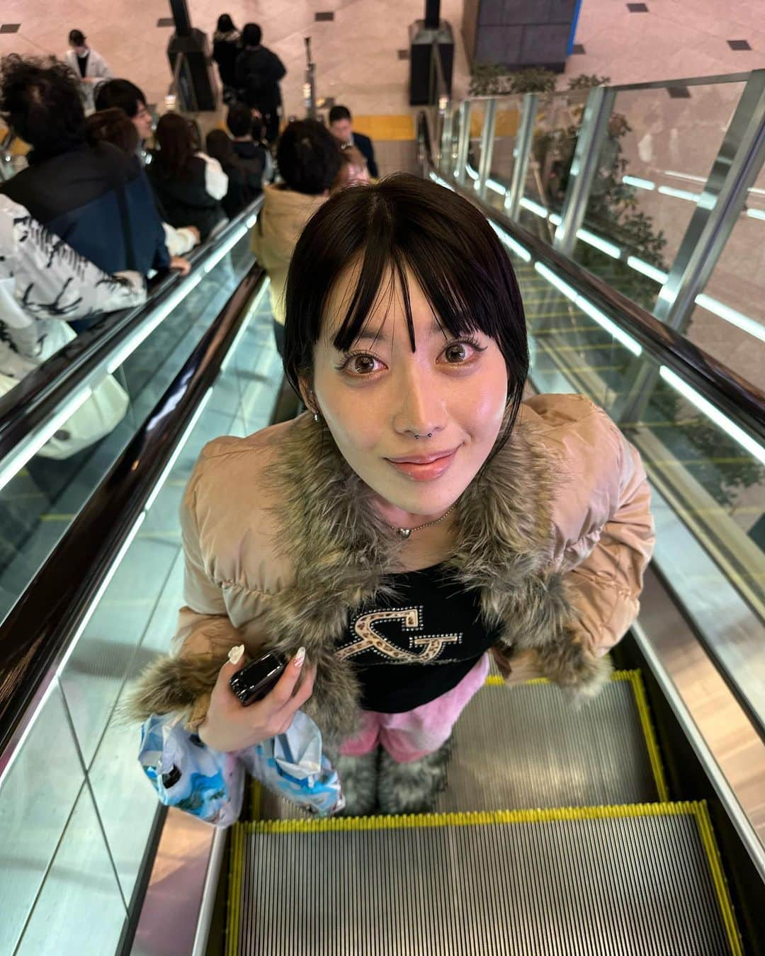 柚月瀬那さんのインスタグラム写真 - (柚月瀬那Instagram)「大阪やっぱ好きやなぁ〜🐙🚄 前髪4本なりがち」11月18日 22時40分 - iam13dearu