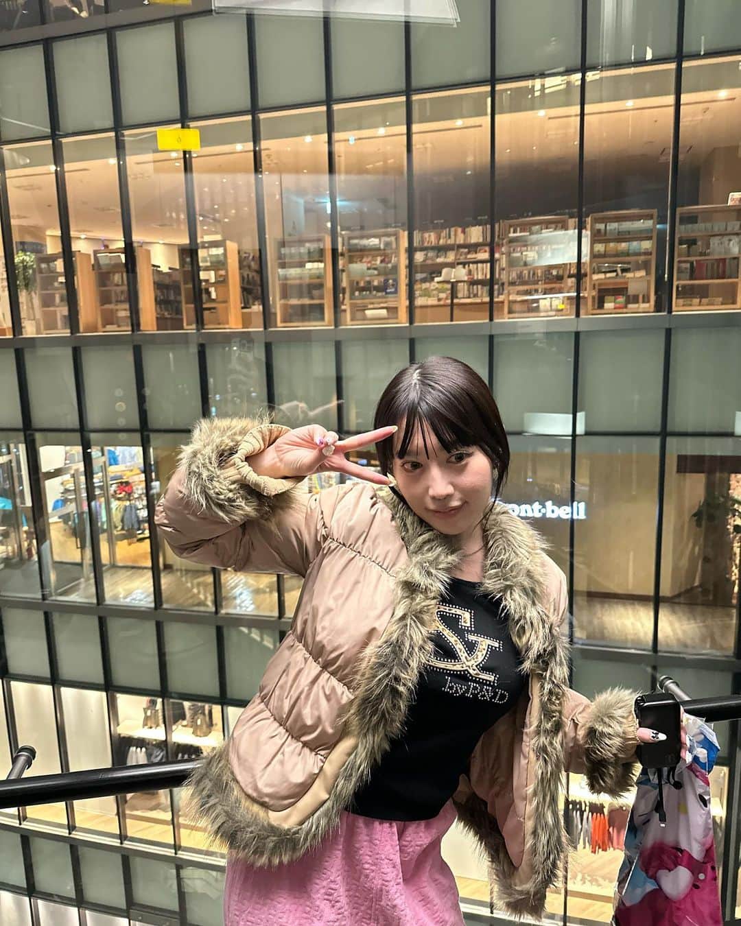 柚月瀬那さんのインスタグラム写真 - (柚月瀬那Instagram)「大阪やっぱ好きやなぁ〜🐙🚄 前髪4本なりがち」11月18日 22時40分 - iam13dearu