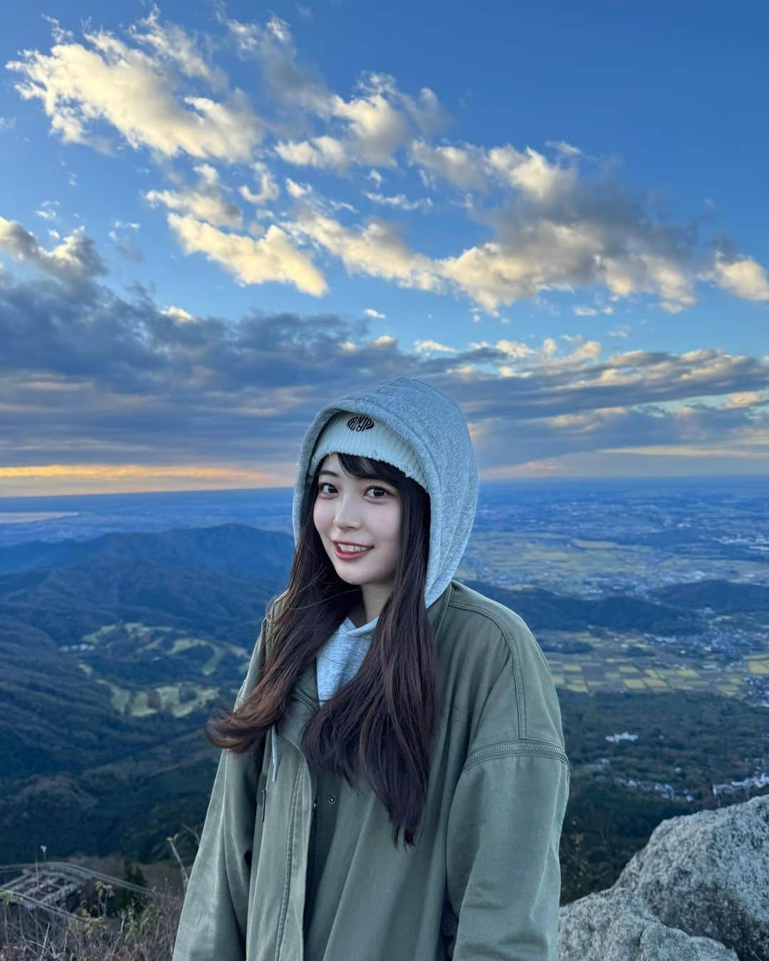 内山優花さんのインスタグラム写真 - (内山優花Instagram)「．  お友達と筑波山行ってきた⛰️♡ 前から予定立ててたからずっと楽しみだったの✌🏻 やっぱり山登りって楽しい大変だけど！！笑  まだ秋を感じられるところがあって幸せだった〜〜 星空もたくさん見えたみんなわかるかな！？ 自然大好き🍀」11月18日 22時41分 - yuka3l7