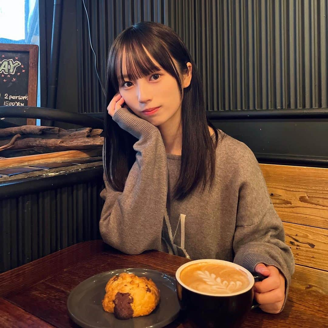 有働優菜のインスタグラム：「カフェラテ☕️」