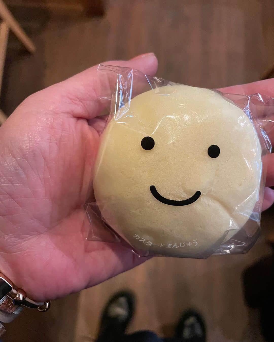 のインスタグラム：「こんばんは^ - ^♪  今日は「飯島劇場」4本立て  まさに、なうです  へんじはまた明日させてね^ - ^  今日も一日お疲れさまでした  みんなゆっくり眠れますように  また明日( ´ ▽ ` )ﾉ♡  おやすみなさい♡♡」