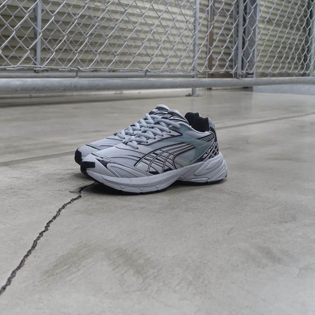 ミタスニーカーズのインスタグラム：「Puma VELOPHASIS ALWAYS ON」