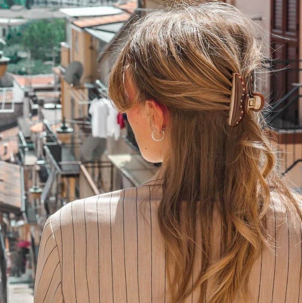アレクサンドル ドゥ パリのインスタグラム：「Passando para lembrar que nosso site está com 40% OFF em peças selecionada! #BLACKFRIDAYADP」