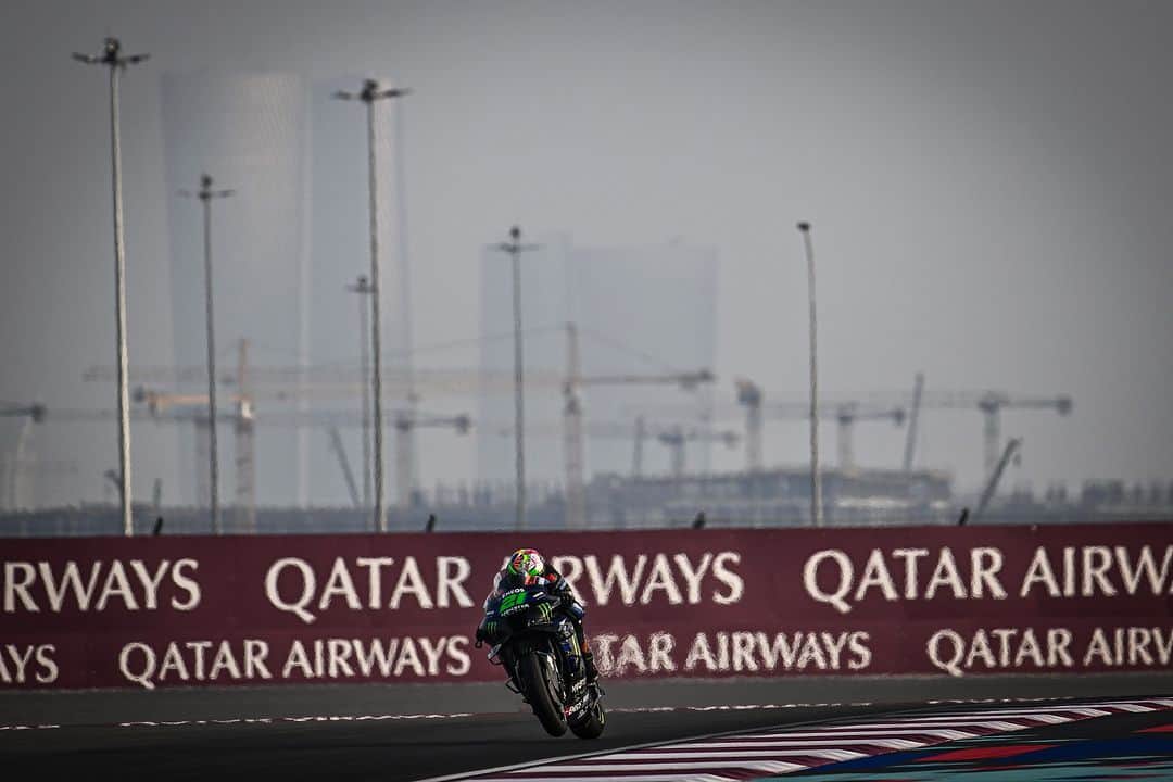 YamahaMotoGPさんのインスタグラム写真 - (YamahaMotoGPInstagram)「💬 @frankymorbido, Grand Prix of Qatar - Qualifying Result - 18th:  "It was very strange. It is now three or four GPs in a row that on my second time attack I can’t improve like I expected to. Something is happening, and we need to understand what’s going on. It’s a big shame, because the speed is always good up until the most important time attack. But there’s something awry there, and we are not able to get out the same speed."  #MonsterYamaha | #MotoGP | #QatarGP」11月18日 23時24分 - yamahamotogp