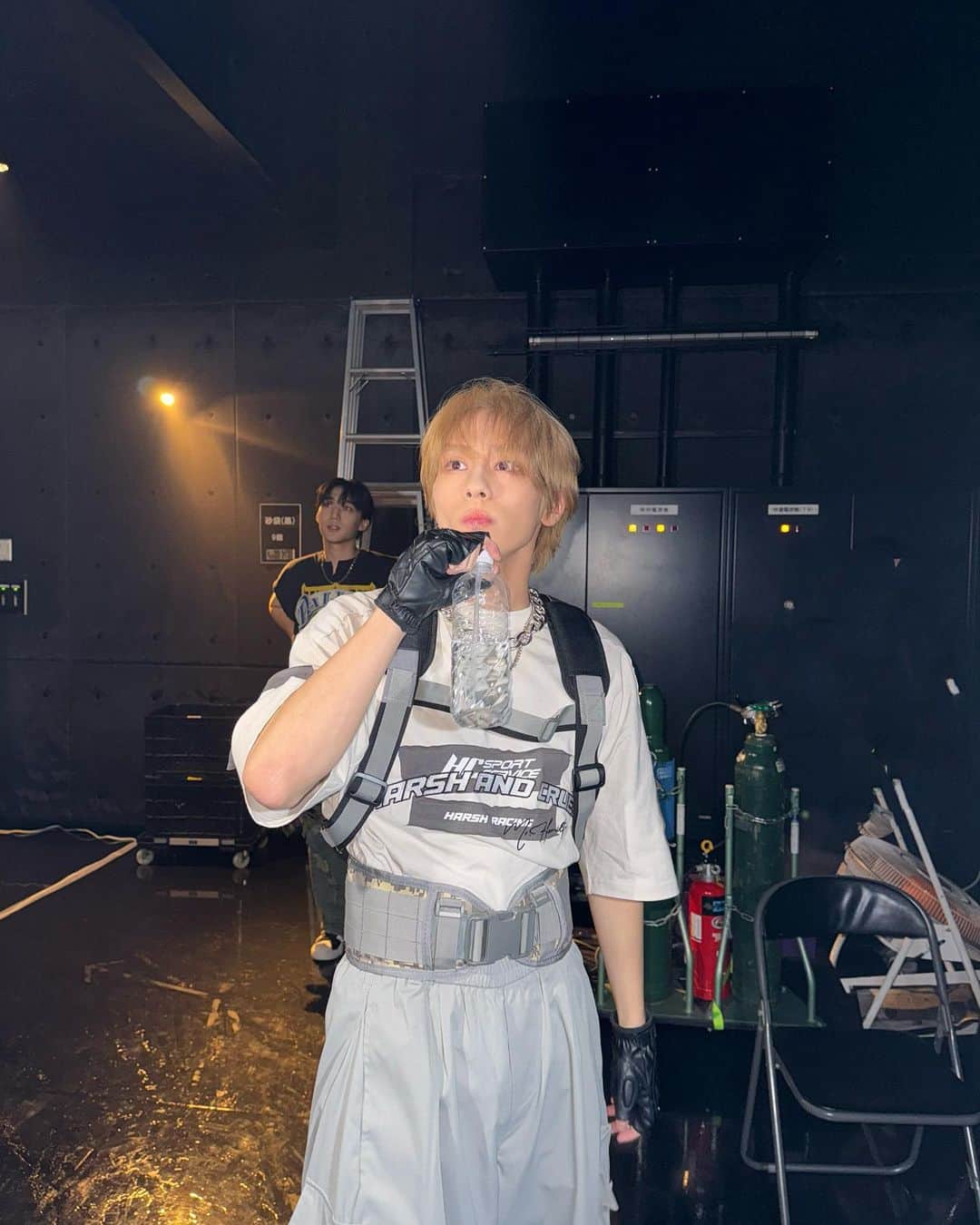 山下幸輝さんのインスタグラム写真 - (山下幸輝Instagram)「🏠🍜🐓🌻  ホミパリ22 Birthday Zepp tour完走しました！  今回のこのZepp tourを僕と一緒に作り上げてくれた全てのスタッフさん、テクニカルスタッフの皆さん、いつも近くで支えてくれているチームコーキ、各地方でお会いできた全ての方に感謝です。  そしてお祝いと共に足を運んで観に来てくれたホミも！ むちゃくちゃ楽しかったね🎂😂❤️ きつかった鬼スケジュールの中リハ重ねてきて身体擦り減らしてヤバい時もあったけど、ホミの笑顔が見れてほんまに報われたしやってきてよかったって思いました。  まじで最高の22歳のスタートダッシュ切れました  来年はもっとやばいっす😂 一緒にいきましょ！！！  まずはお祝いありがとうございました！ そしてこれからもよろしくお願いします🏠  #ホミパリ　 #ホミパリ感想文」11月18日 23時31分 - qpitdef