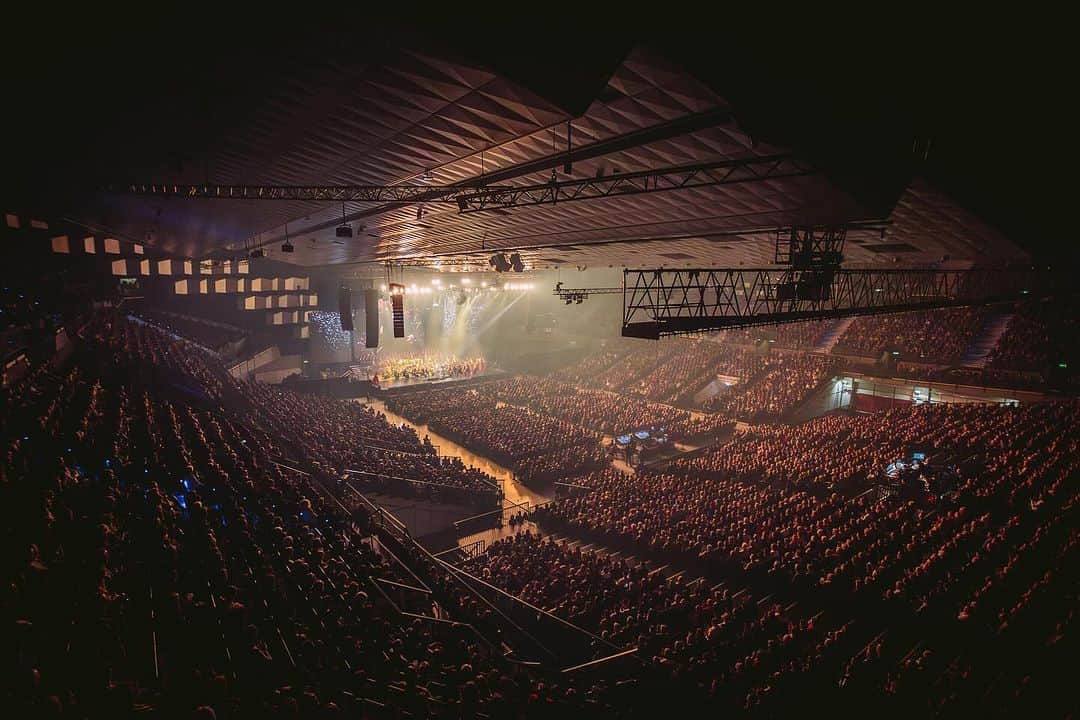 アンドレア・ボチェッリさんのインスタグラム写真 - (アンドレア・ボチェッリInstagram)「November 17th, #Wien Stadthalle 🇦🇹  photo: @lucarossettiph」11月18日 23時41分 - andreabocelliofficial