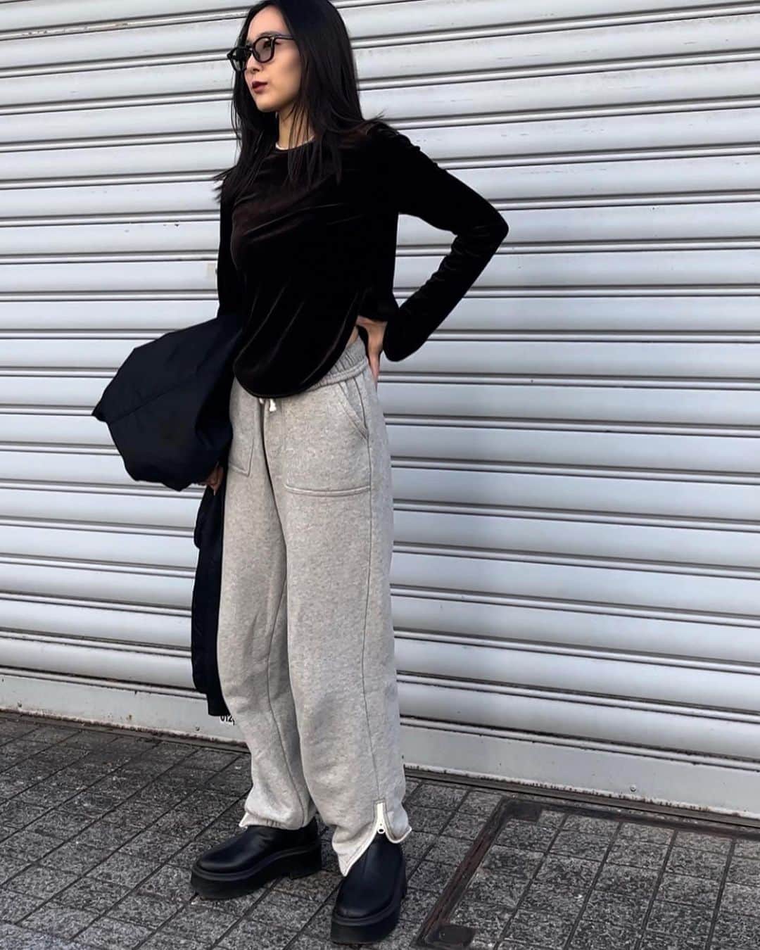 KARENのインスタグラム：「秋いきなり終わらないで、、、😨🫠」