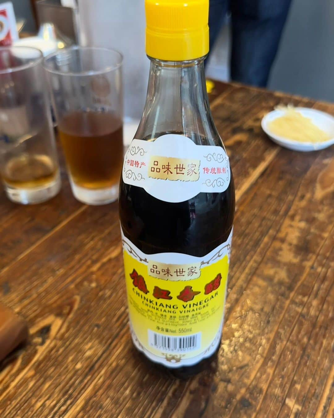 河原秀登さんのインスタグラム写真 - (河原秀登Instagram)「さささ 12/7台湾はtotto ramen中山店にて秀ちゃんラーメン30周年イベント！限定40食 上海蟹のエスプーマ混ぜ99麺　黒酢と生姜を添えて！#秀ちゃんラーメン#鳥人拉麺#上海蟹」11月19日 0時00分 - hidechan1223