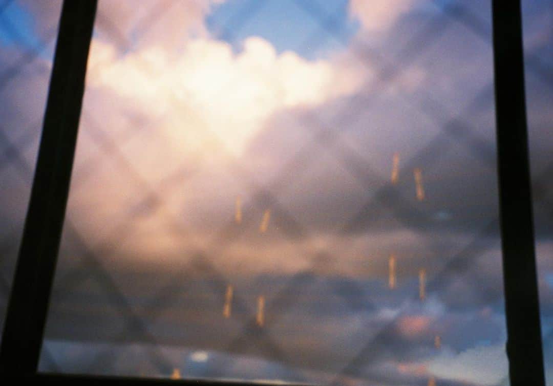 麻絵のインスタグラム：「⛅️  #麻絵カメラ #フィルムカメラ」