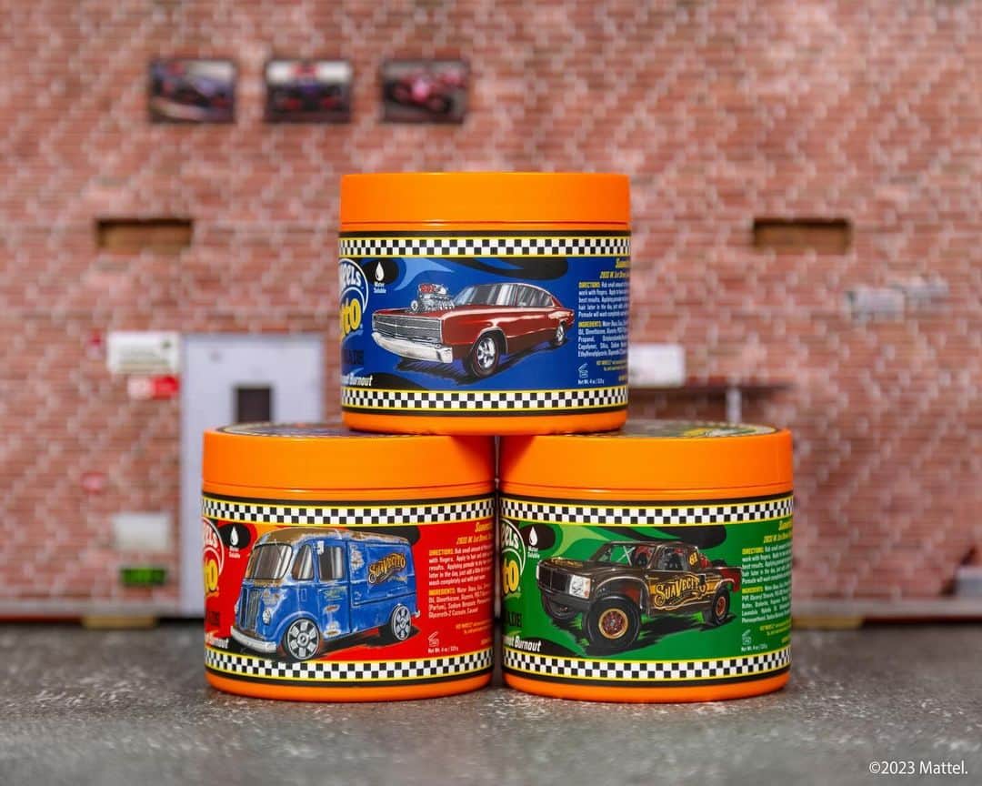 Hot Wheelsのインスタグラム：「Get the look of a winner with the Hot Wheels™ x Suavecito. 😎 These pomades are perfect for any occasion, from a casual day out to a high-octane night on the town. 🏎️  📍 Get yours today in-store or online @ suavecito.com 📍  #HotWheels #Suavecito #HotWheelsXSuavecito #GroomingGoals #WinningStyle #SpeedStyle #LevelUp」