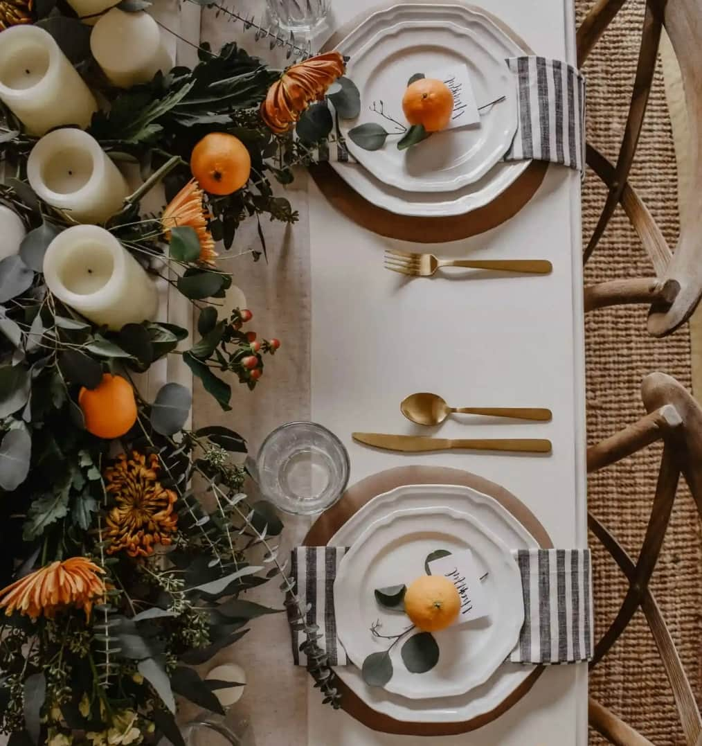 DAILYLOOKさんのインスタグラム写真 - (DAILYLOOKInstagram)「Our Friendsgiving inspo 🍂🍁💕✨ via @kourtnileigh #friendsgiving」11月19日 1時01分 - dailylook