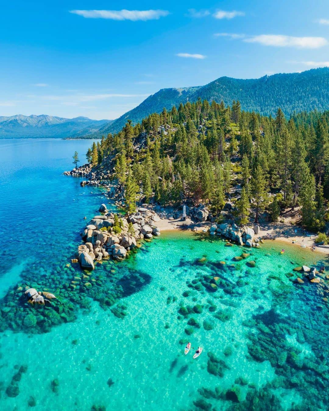 BEAUTIFUL DESTINATIONSのインスタグラム：「@abradfordadventure captures the serene beauty of Chimney Beach in Lake Tahoe, Nevada. 🏞️ It derives its name from the stone chimney that stands along the lakeshore, a relic from a former caretaker's cabin. 🪨 This small sandy beach is immensely popular and offers breathtaking views of Lake Tahoe! 🌊  Who would you love to explore this picturesque beach with? 🏞️  📽 @abradfordadventure 📍 Chimney Beach, Lake Tahoe, Nevada, USA」