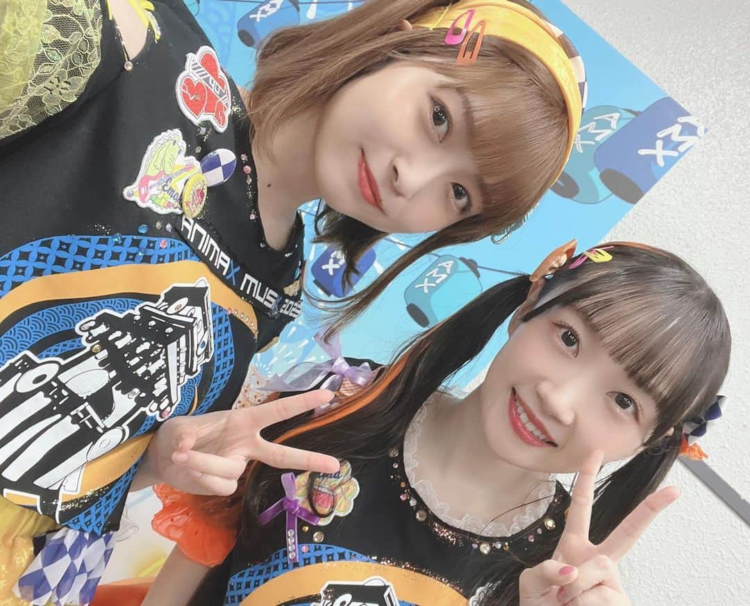 吉岡茉祐さんのインスタグラム写真 - (吉岡茉祐Instagram)「4U〜〜🐊🍿🎀  衣装も相まって祭り感満載なバンドユニットになってたの本当に最高に面白かった😃  出番が終わった後もたくさんあった屋台で浴衣衣装のまま楽しんでましたとさ。  #4U #ナナシス #t7s #佐伯ヒナ #長縄まりあ #鰐淵エモコ #吉岡茉祐 #九条ウメ #山下まみ  #animaxmusix」11月19日 12時12分 - yoshioka_mayuc