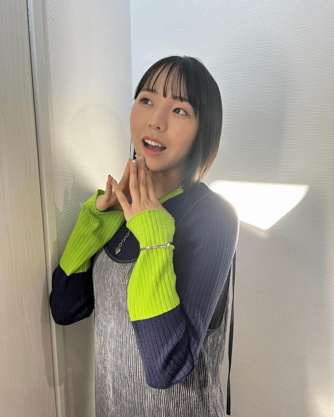 鍛治島彩のインスタグラム：「3rd EP #2回目の青春　発売中  #ジャケ写　#服　#かわいい」