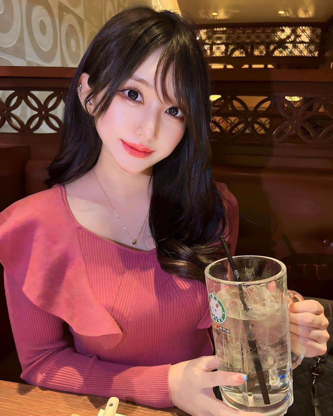 雛咲のあのインスタグラム：「. . ３日もポストサボっちゃった😱 ごめんなさい🥲🥲 . . バースデー月間 ありがたいことに 毎日お祝いいただけて 本当に嬉しいです♥️✨ １１月もあと少し！！ 今月中にお祝いいただけると嬉しいです✨ . . 雛咲のあ.」