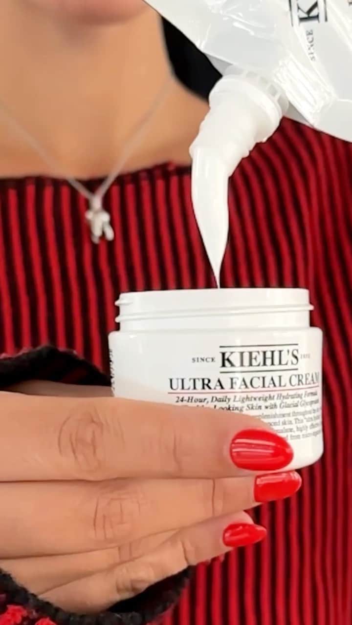 キールズ Kiehl's Japanのインスタグラム：「乾燥が気になる今の季節💧 #キールズ クリームUFCをたっぷり使えて、エコなリフィルを使いませんか？ クリームUFCのリフィルは、50mLサイズでたっぷり3回分！家族や友人と分けて使うのもおすすめです😉 @kiehlsjp #Kiehls #スキンケア #肌と地球のこれからのために」