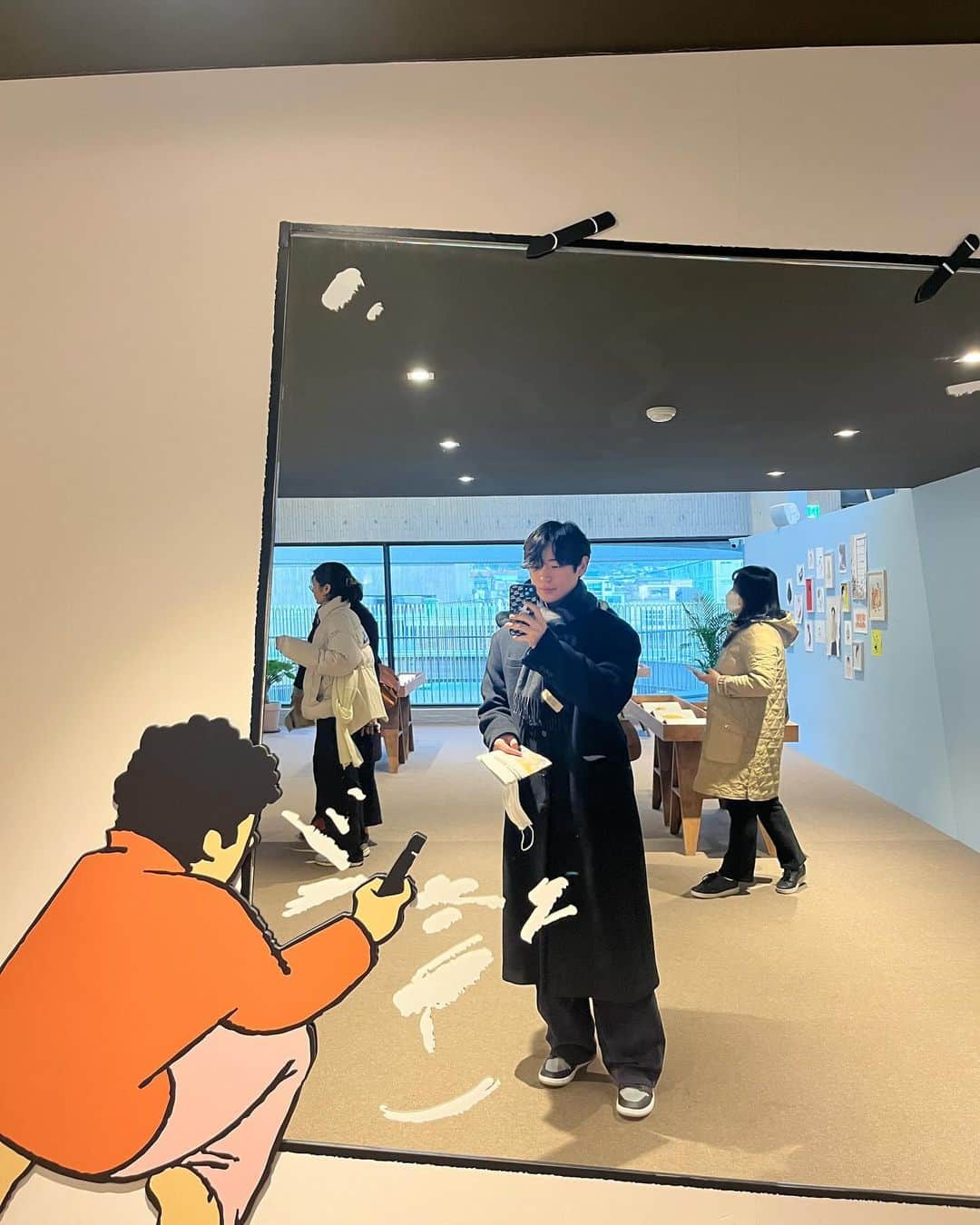 シン・ジェハのインスタグラム：「#그라운드시소 는 항상 좋은 전시를 한다. 좋다.  #문도멘도」