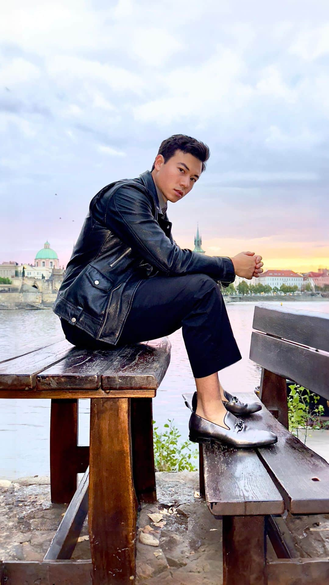 ALDO shoesのインスタグラム：「Let’s get ready to go to an opera in Prague! I thought it was the perfect opportunity to wear my new shoes from ALDO! Which pair was your favorite? @aldo_shoes #ALDOCrew #grwm #holiday #mensfashion #sponsored」