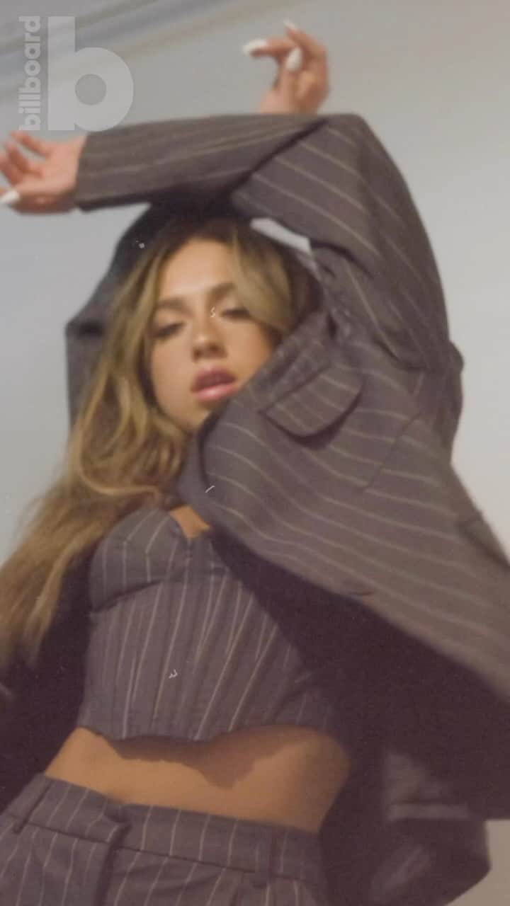 のインスタグラム：「Go behind the scenes of @tatemcrae’s Billboard cover shoot. 📸 Which look was your fav?   Stay tuned for her performance TOMORROW at the #BBMAs starting at 8 p.m. ET / 5 p.m. PT at bbmas.watch! 🎤」