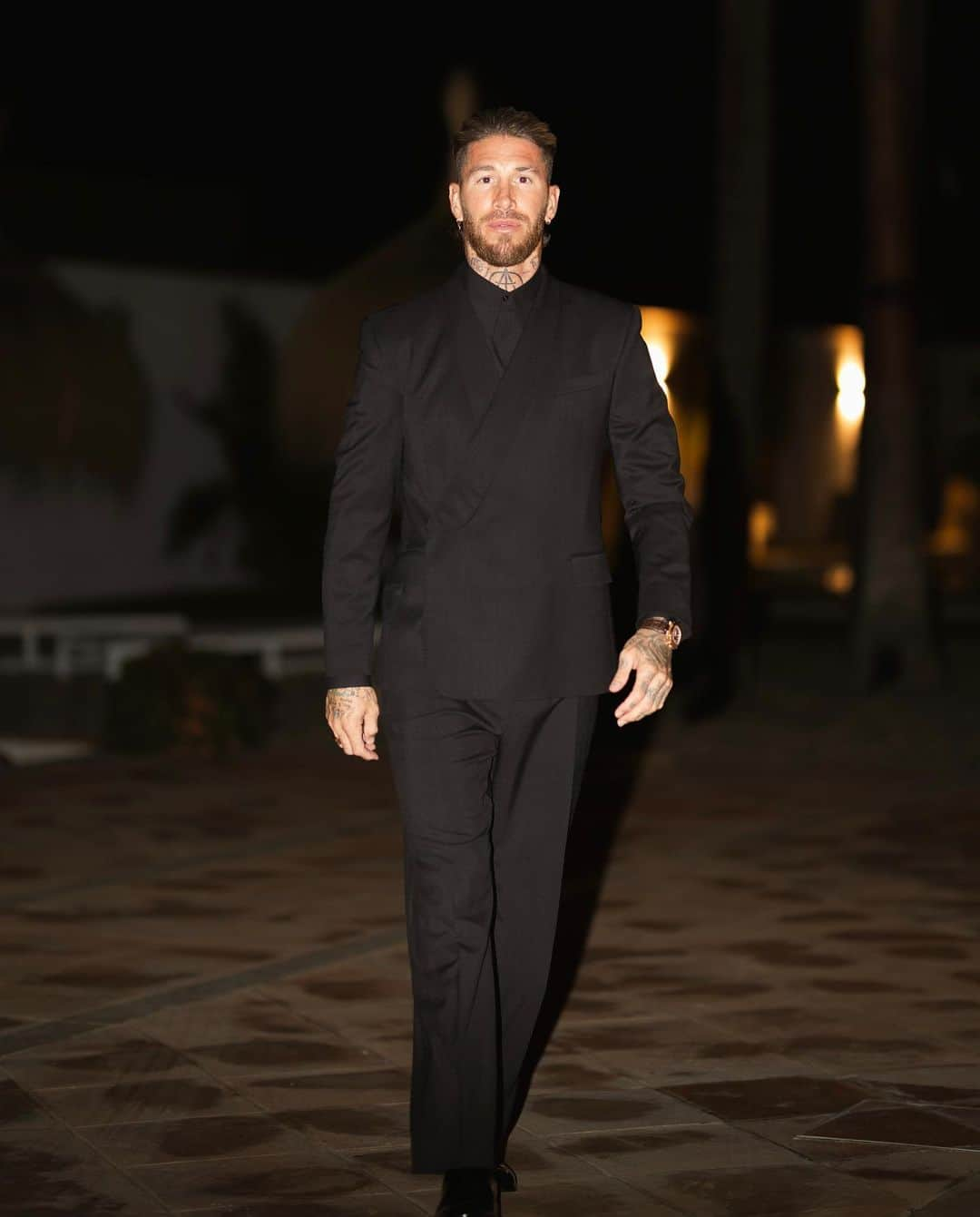 セルヒオ・ラモスさんのインスタグラム写真 - (セルヒオ・ラモスInstagram)「Total black look 👌」11月19日 3時43分 - sergioramos