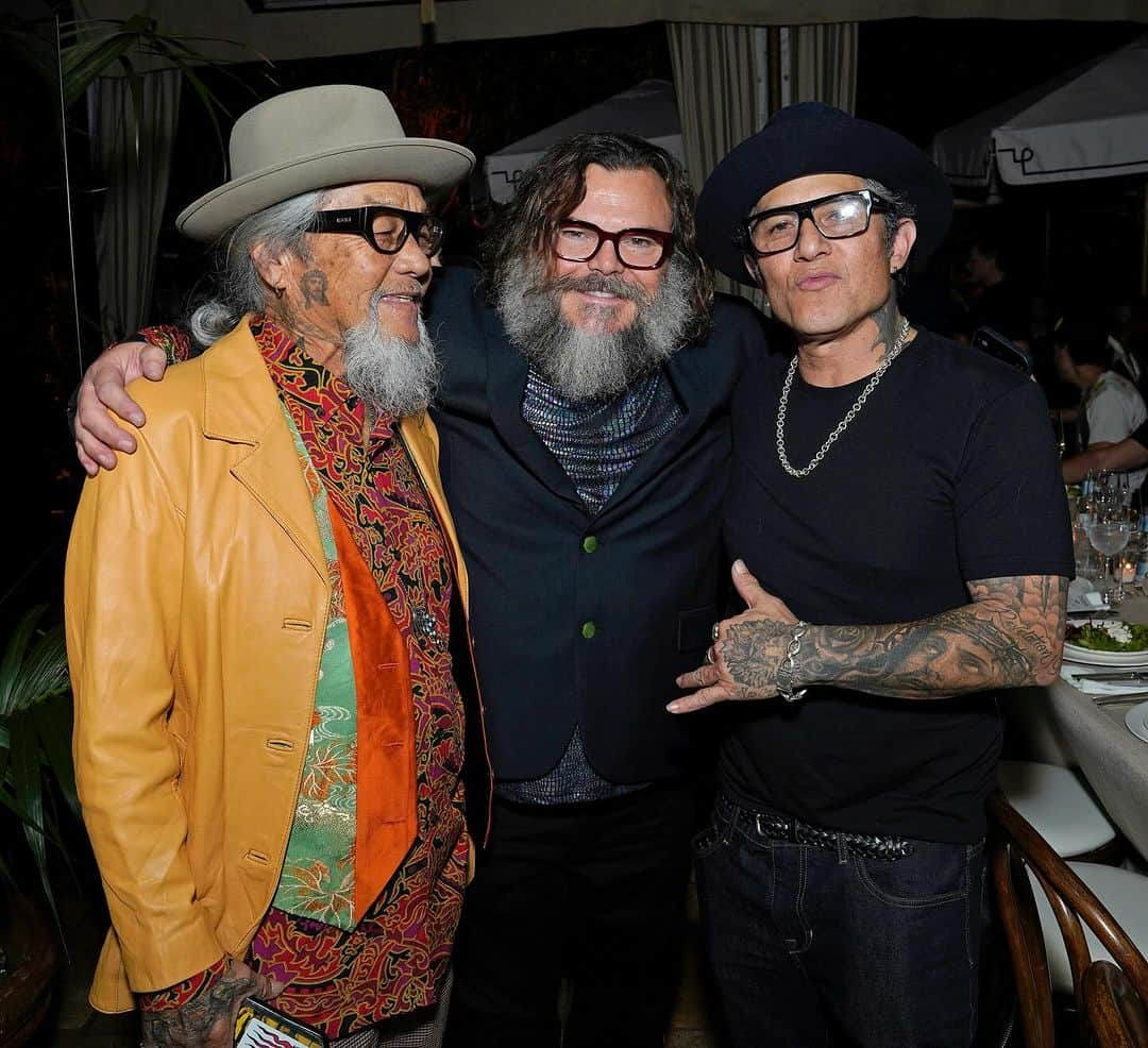 トニー・ホークさんのインスタグラム写真 - (トニー・ホークInstagram)「Last night we celebrated 20 years of @theskateparkproject’s work with a stellar crew at the legendary @chateaumarmont. Thanks to everyone that showed up to support our mission for more public skateparks in underserved areas. It was a fundraising success and will serve to help us to provide more free & inclusive spaces for communities in need. 🛹🎉」11月19日 3時52分 - tonyhawk