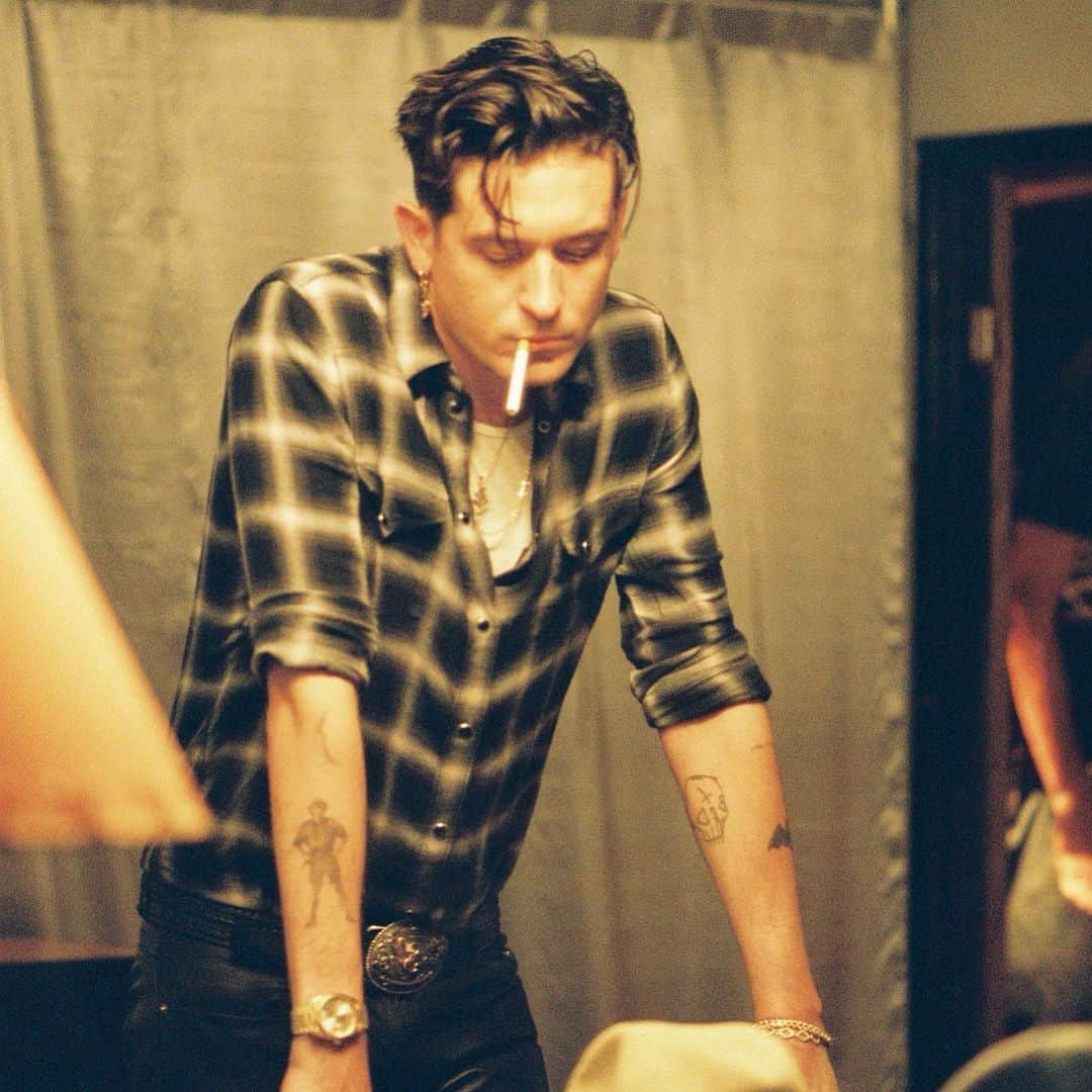 G-Eazyさんのインスタグラム写真 - (G-EazyInstagram)「🔋」11月19日 3時55分 - g_eazy