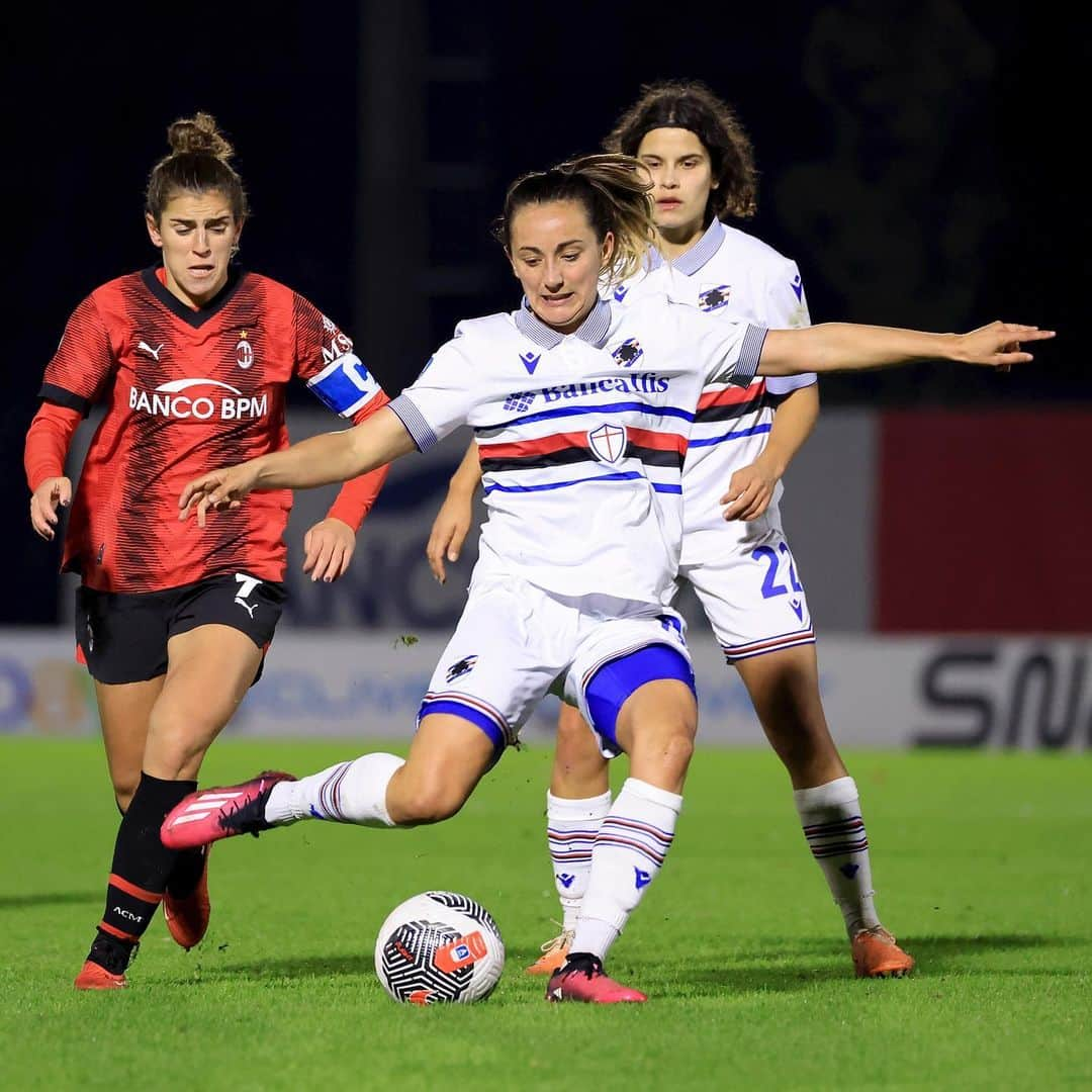 UCサンプドリアのインスタグラム：「⏹️ #MilanSamp 1-1 💪🏻  #SerieAFemminile | #SampdoriaWomen   🔵⚪️🔴⚫️⚪️🔵」