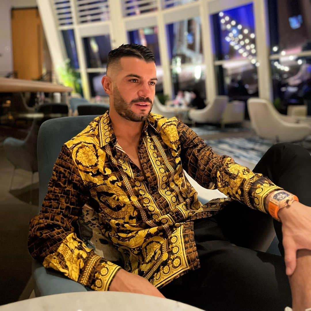イアゴ・ファルケ・シルバさんのインスタグラム写真 - (イアゴ・ファルケ・シルバInstagram)「Dubai 😎」11月19日 4時26分 - iagofalque10