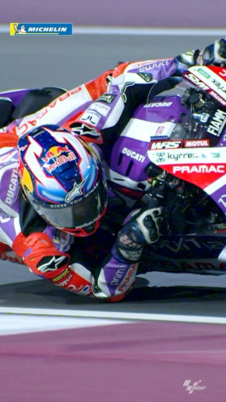 のインスタグラム：「A different angle of the overtake for victory! ✌️ On a championship mission! ⚔️   #QatarGP 🇶🇦 #MotoGP #JorgeMartin #JM89 #Motorcycle #Racing #Motorsport」