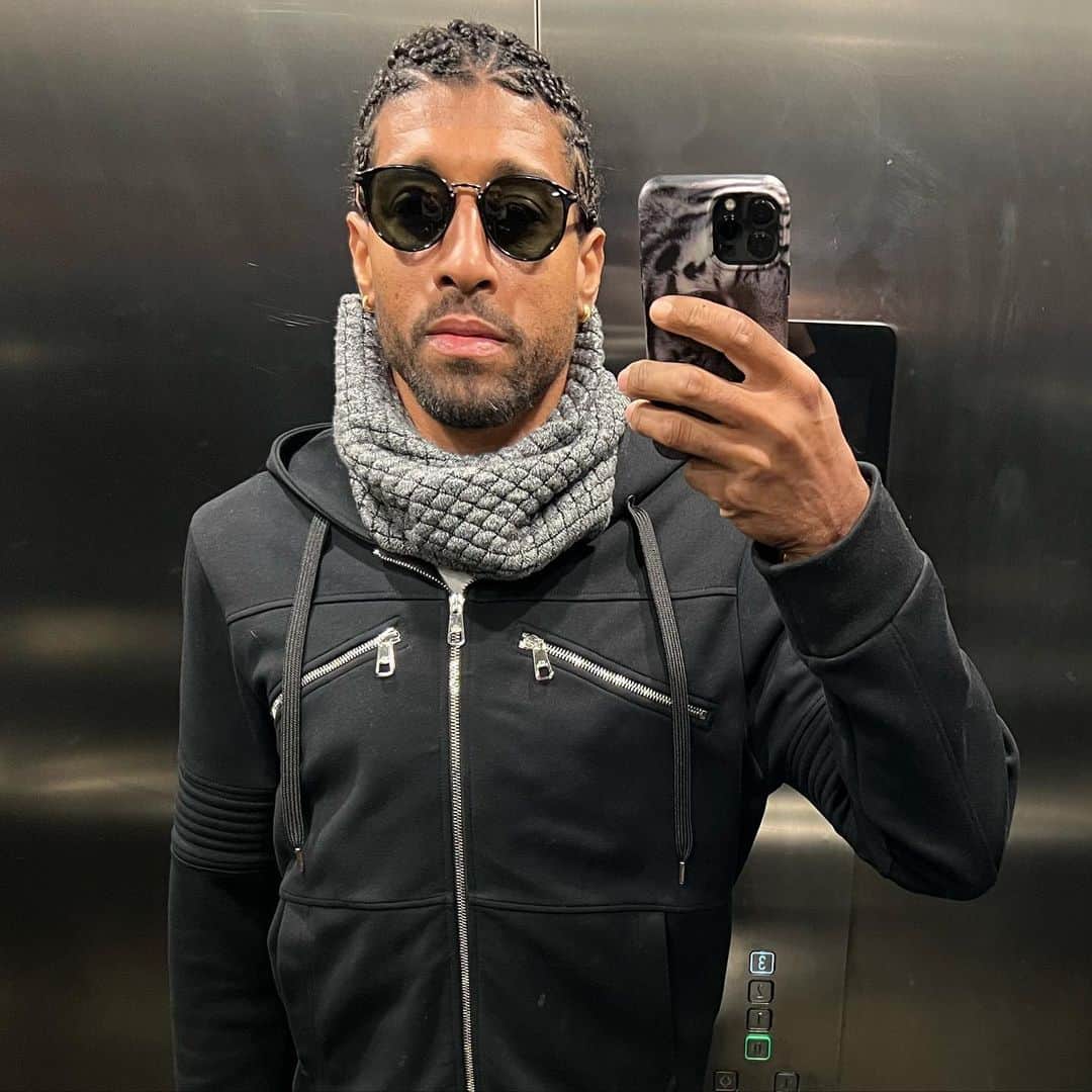 ダンテ・ボンフィム・コスタ・サントスのインスタグラム：「😎📸🙃」