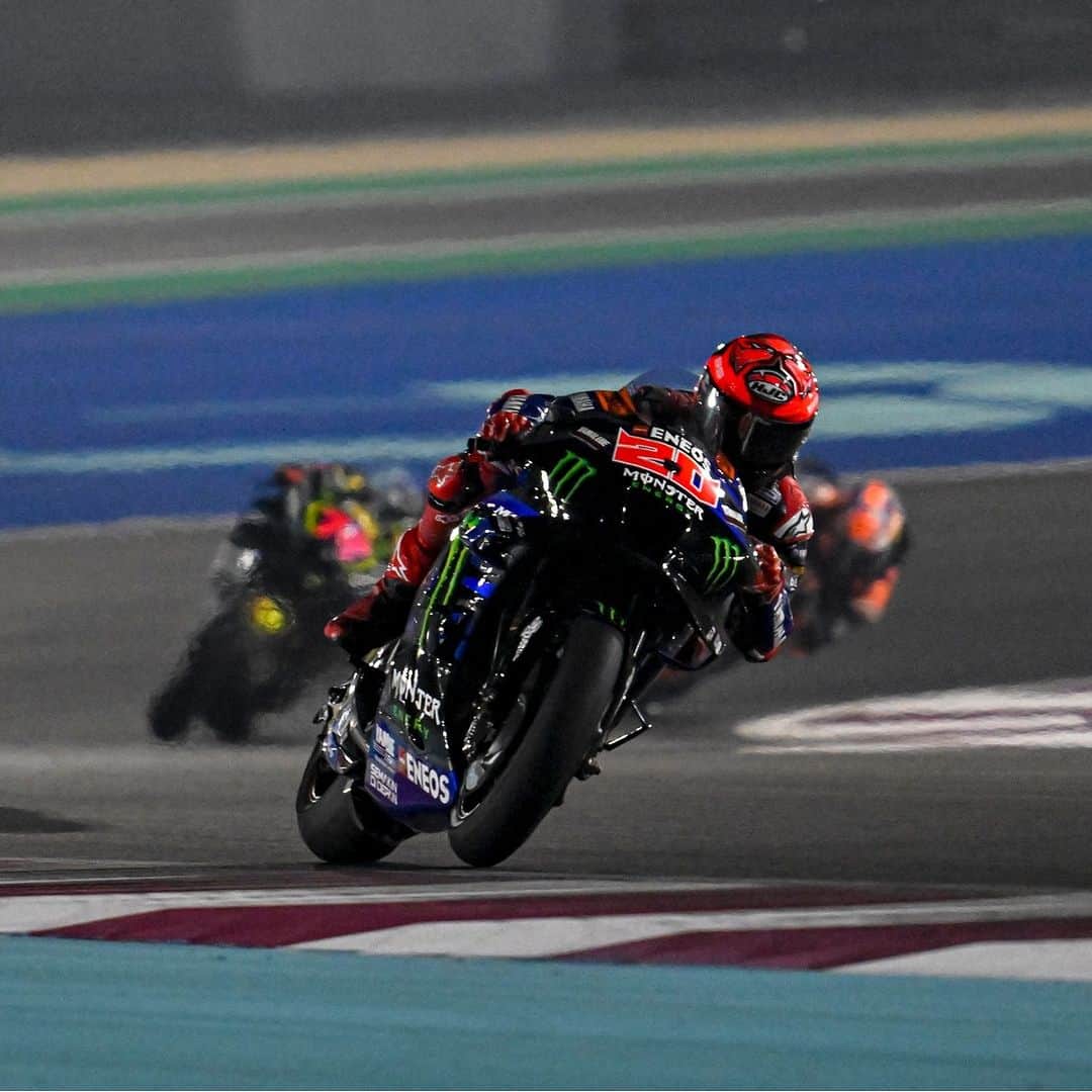 YamahaMotoGPのインスタグラム：「💬 @fabioquartararo20, Grand Prix of Qatar - Sprint Result - 8th:  "I’m really pleased! It’s a shame that I had a lot of spin at the start. The track was really dirty and because of that I had a bad launch from P14. But I think we can be really happy about our performance today, especially about the pace that we had in the Sprint. Hopefully we won’t have this problem at the start tomorrow so we can fight for better positions. That will be really important to have a great Race. I want to be optimistic: I think that we have podium pace, but it will depend on our first lap."  #MonsterYamaha | #MotoGP | #QatarGP」