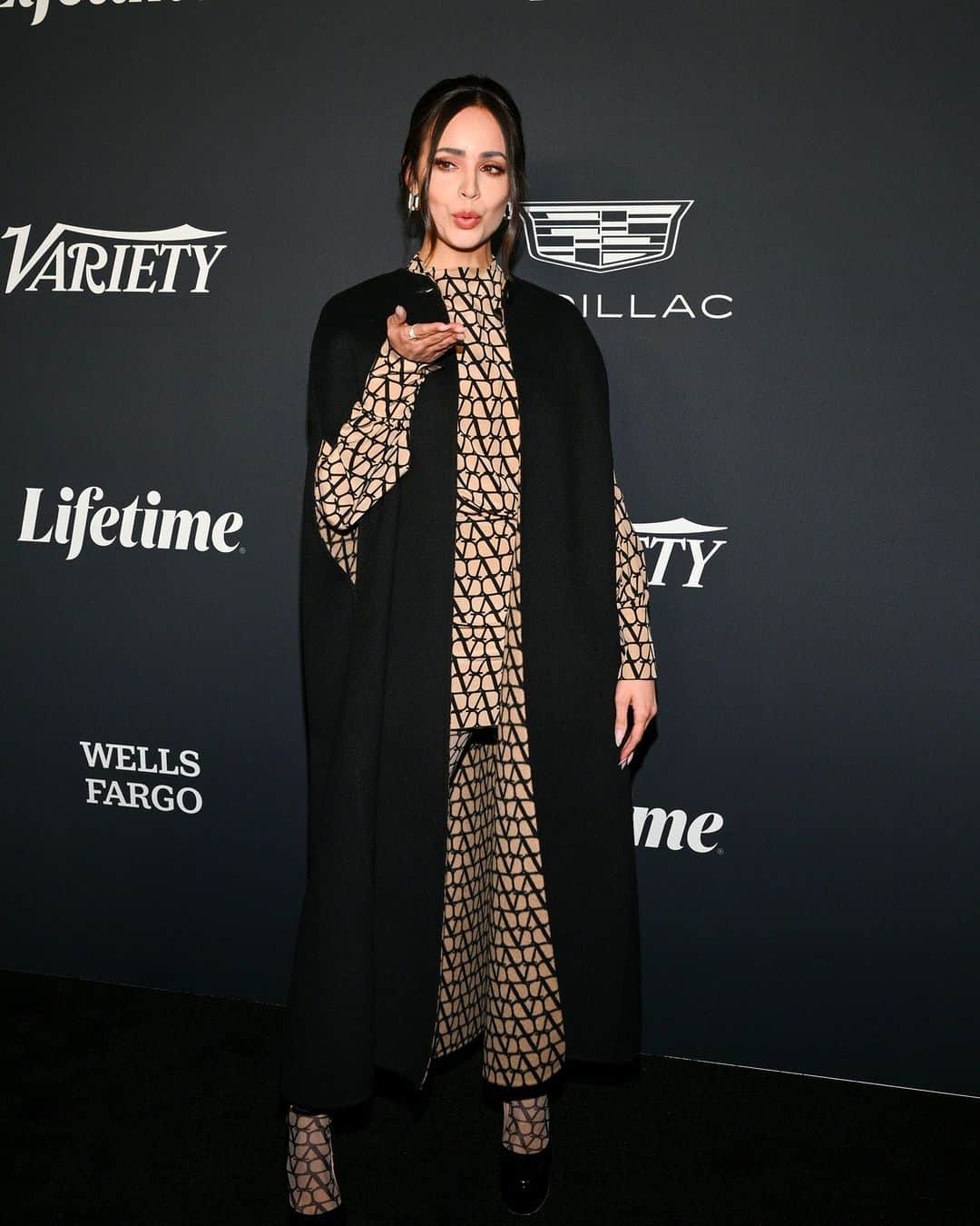 MTVさんのインスタグラム写真 - (MTVInstagram)「I could practically feel the love and glam pouring out of Variety's Power of Women event ⭐️」11月19日 5時50分 - mtv
